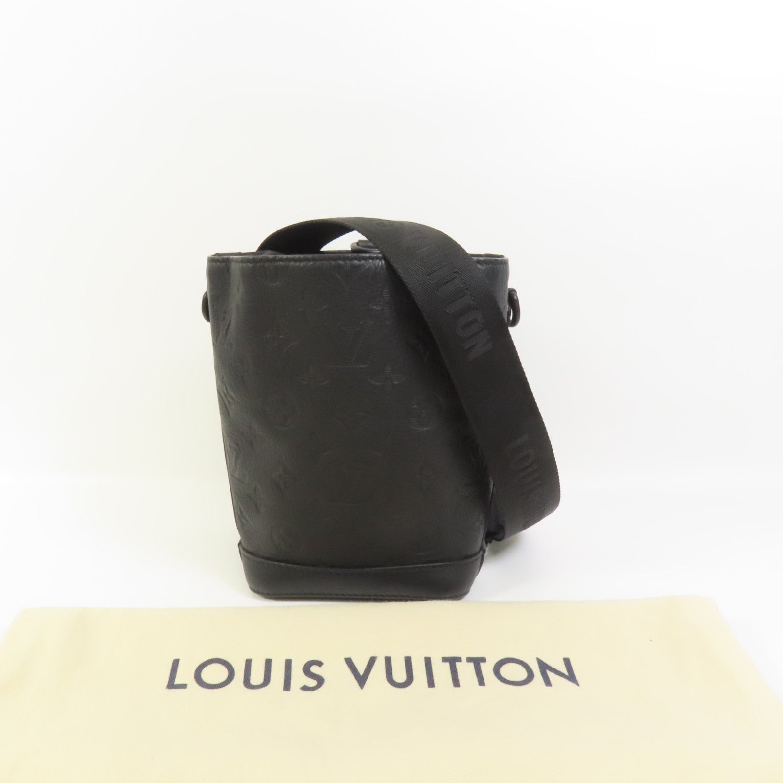 LOUIS VUITTON Monogram Shadow Neo Sling肩背袋
