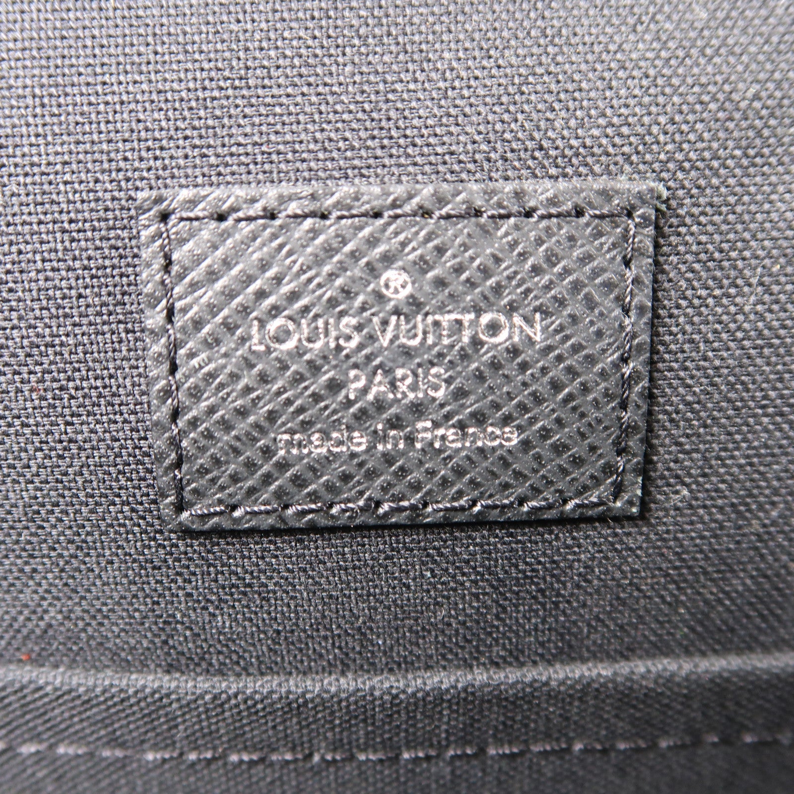 LOUIS VUITTON 皮革Andrei銀扣肩背袋黑色