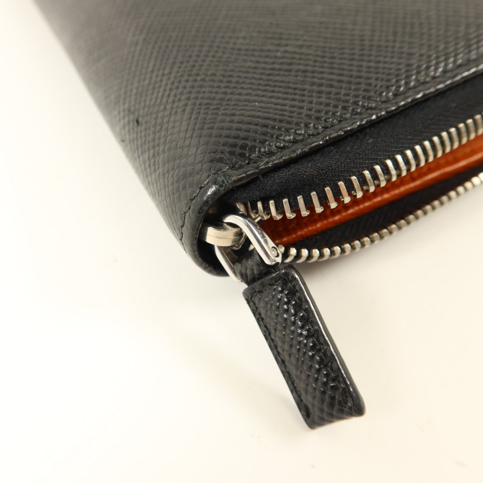 PRADA Saffiano皮革Long Round Wallet銀扣長錢包