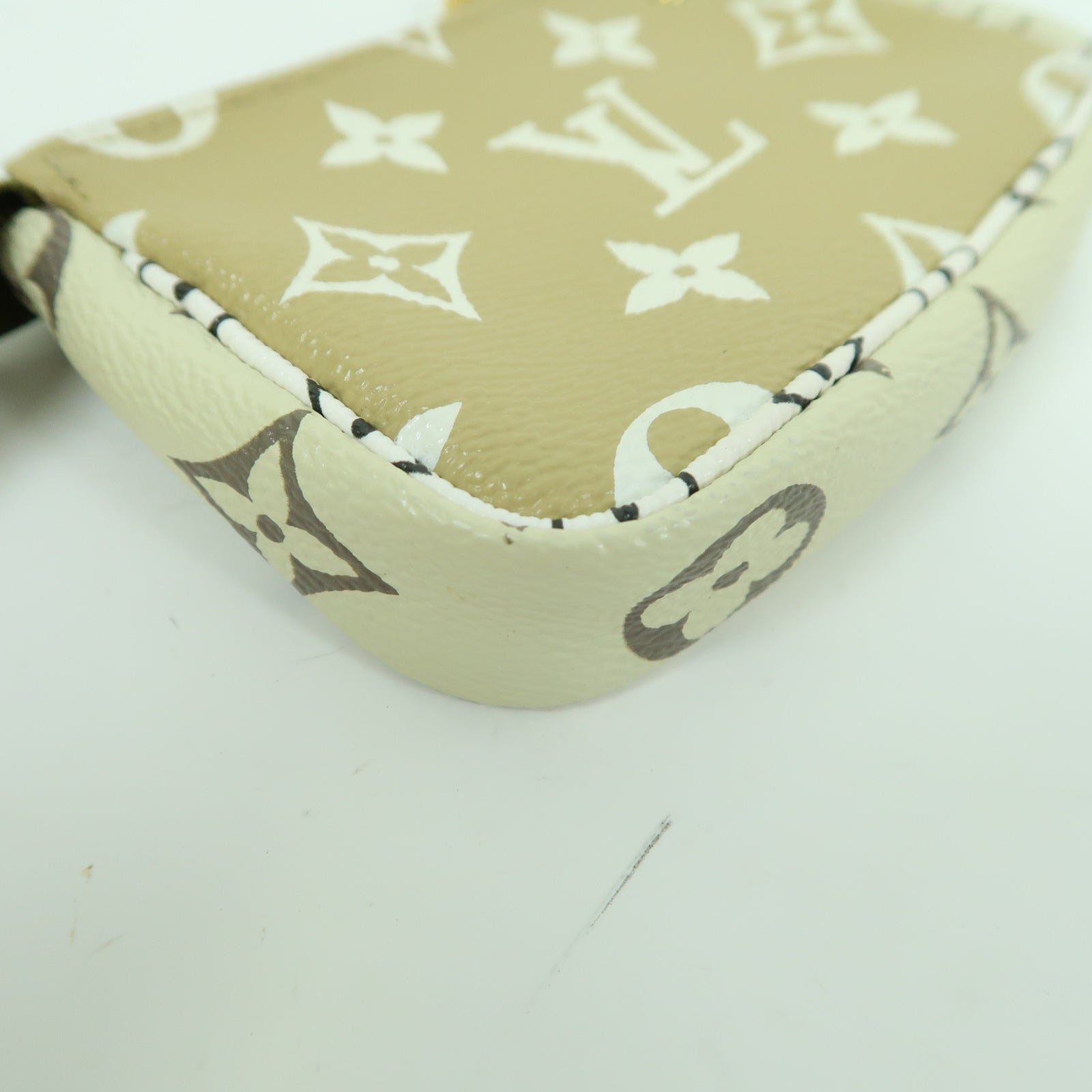 LOUIS VUITTON Monogram Giant Micro金扣零錢包綠色