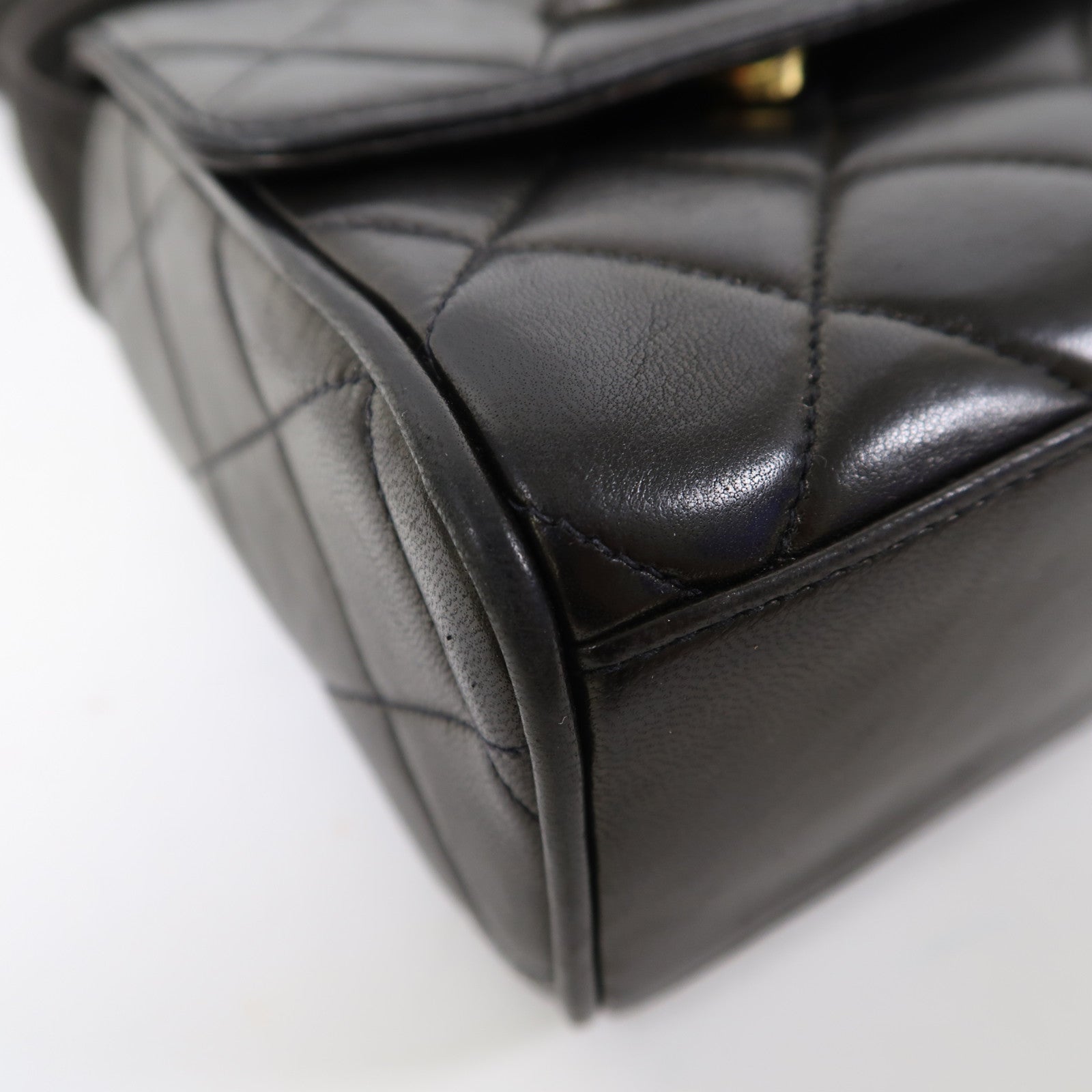 CHANEL 菱格羊皮皮革Shoulder Bag金扣肩背袋黑色