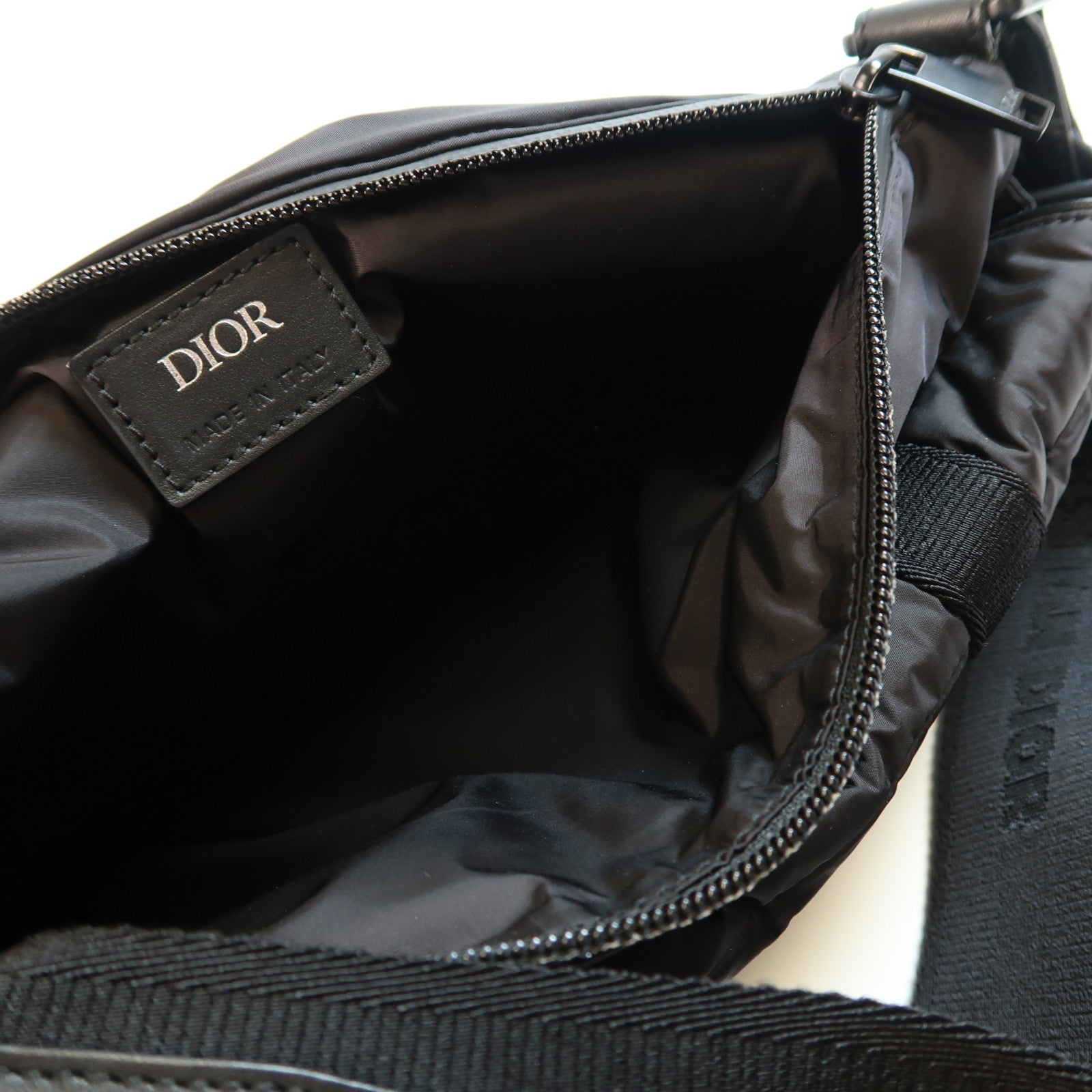Dior 尼龍HOMME Nylon Saddle Messenger黑扣肩背袋