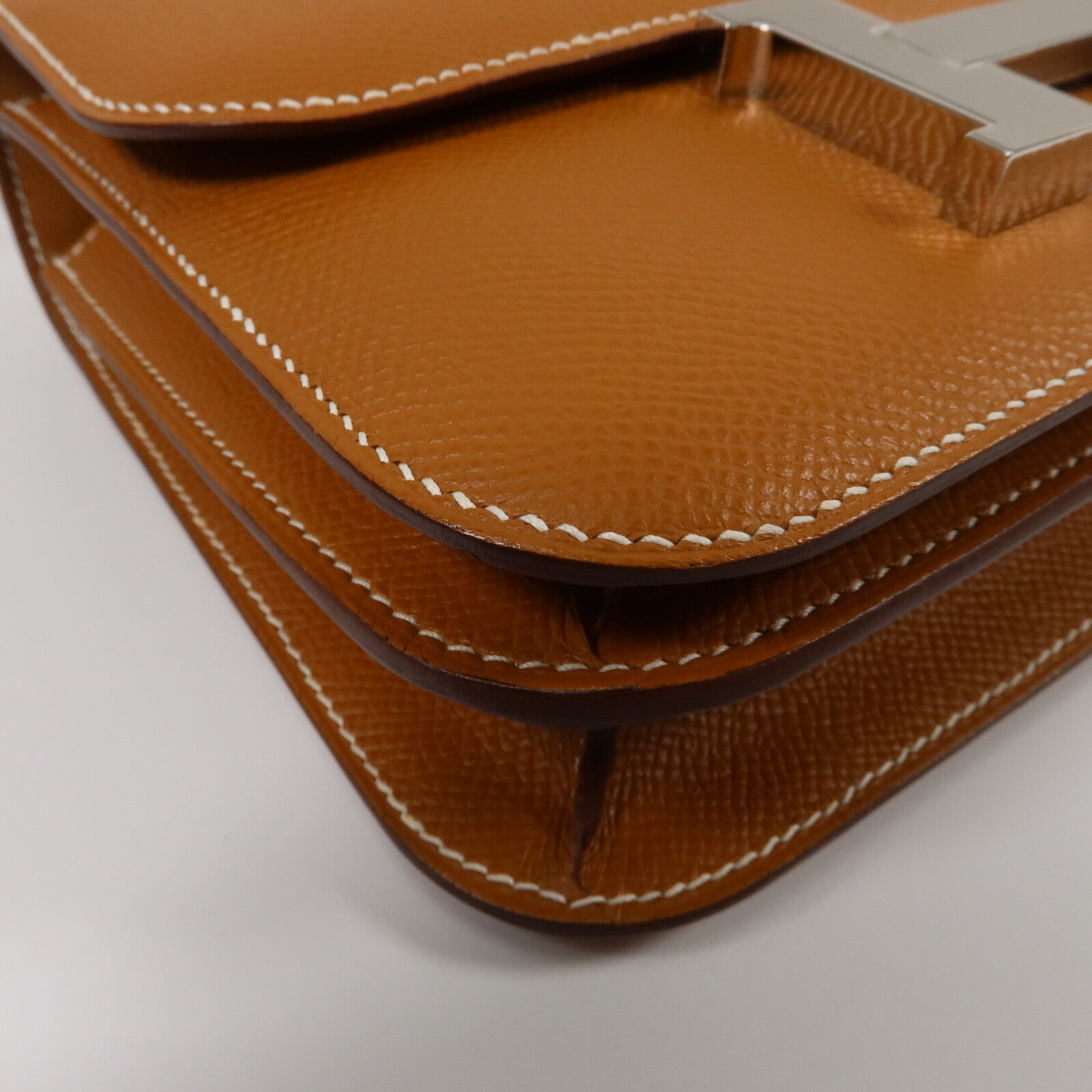 HERMES Epsom皮革Constance Mini肩背袋Gold