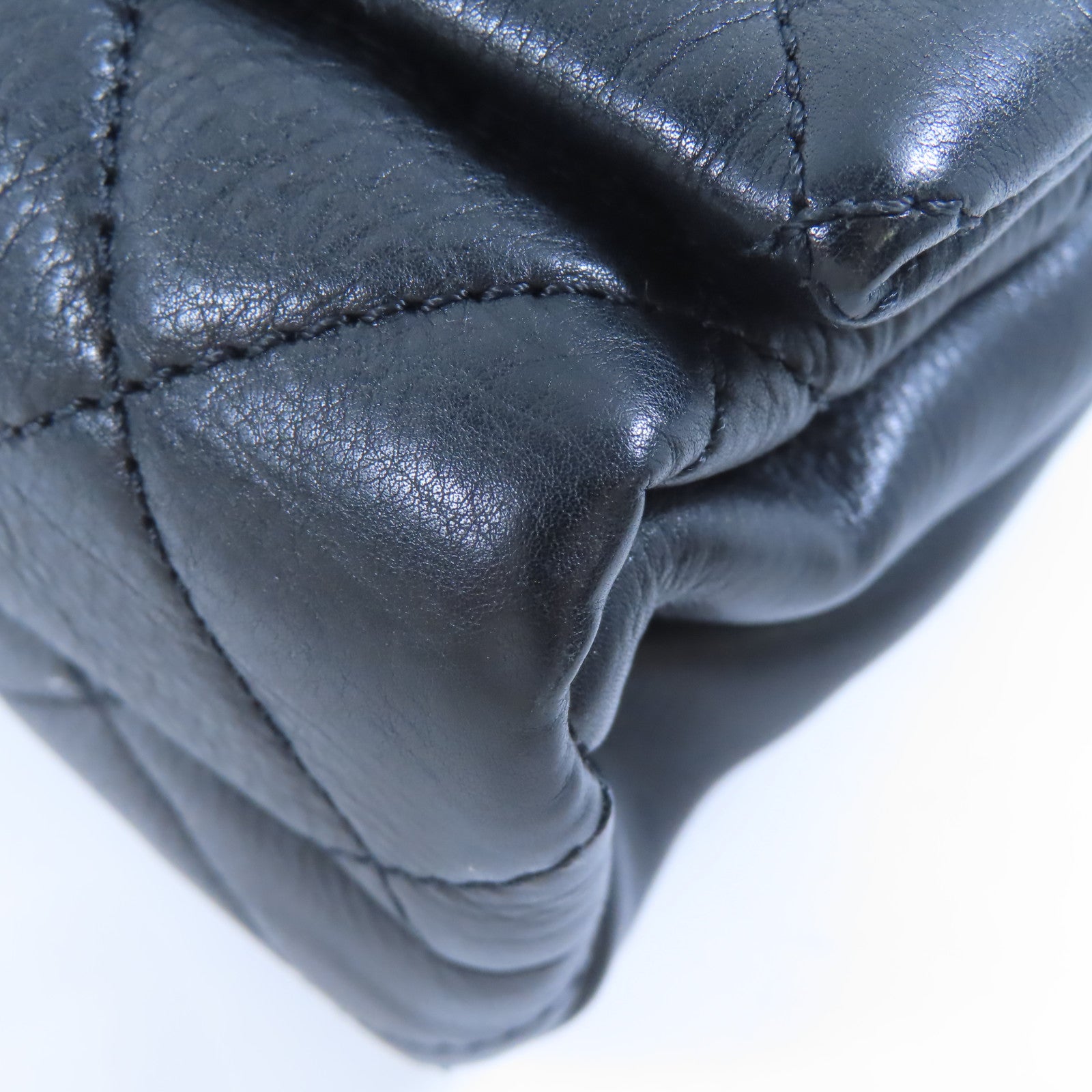 CHANEL 羊皮皮革Chain Shoulder金扣肩背袋黑色