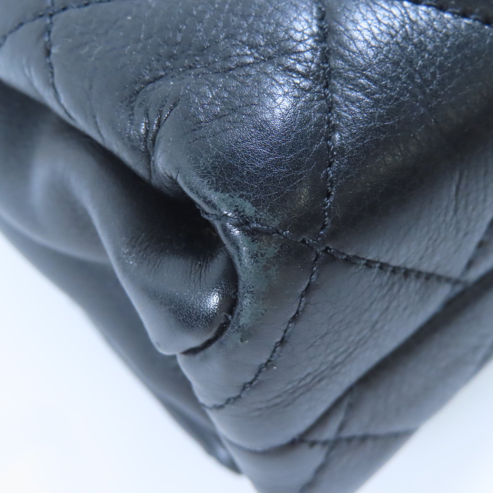 CHANEL 羊皮皮革Chain Shoulder金扣肩背袋黑色