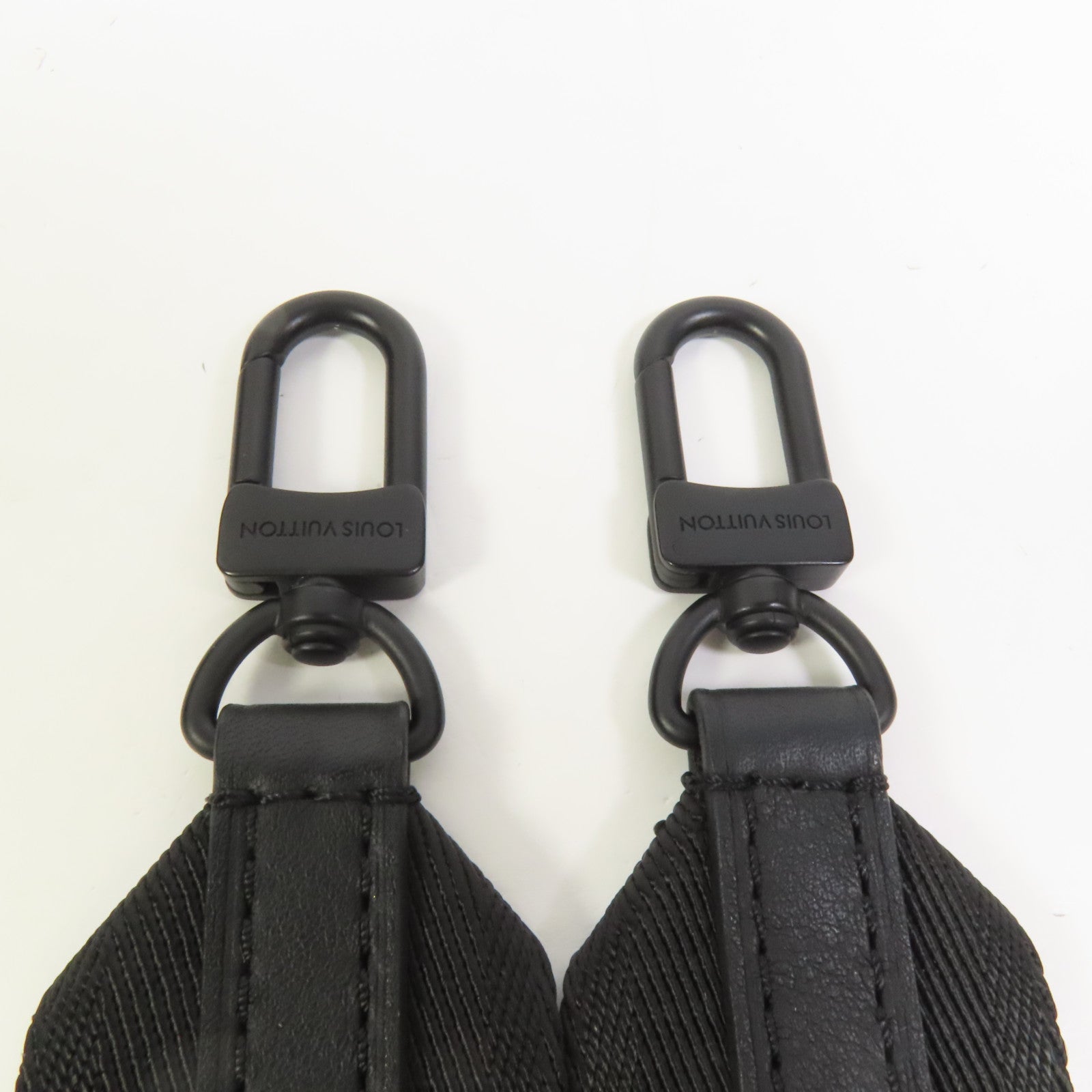 LOUIS VUITTON Monogram Shadow Neo Sling肩背袋