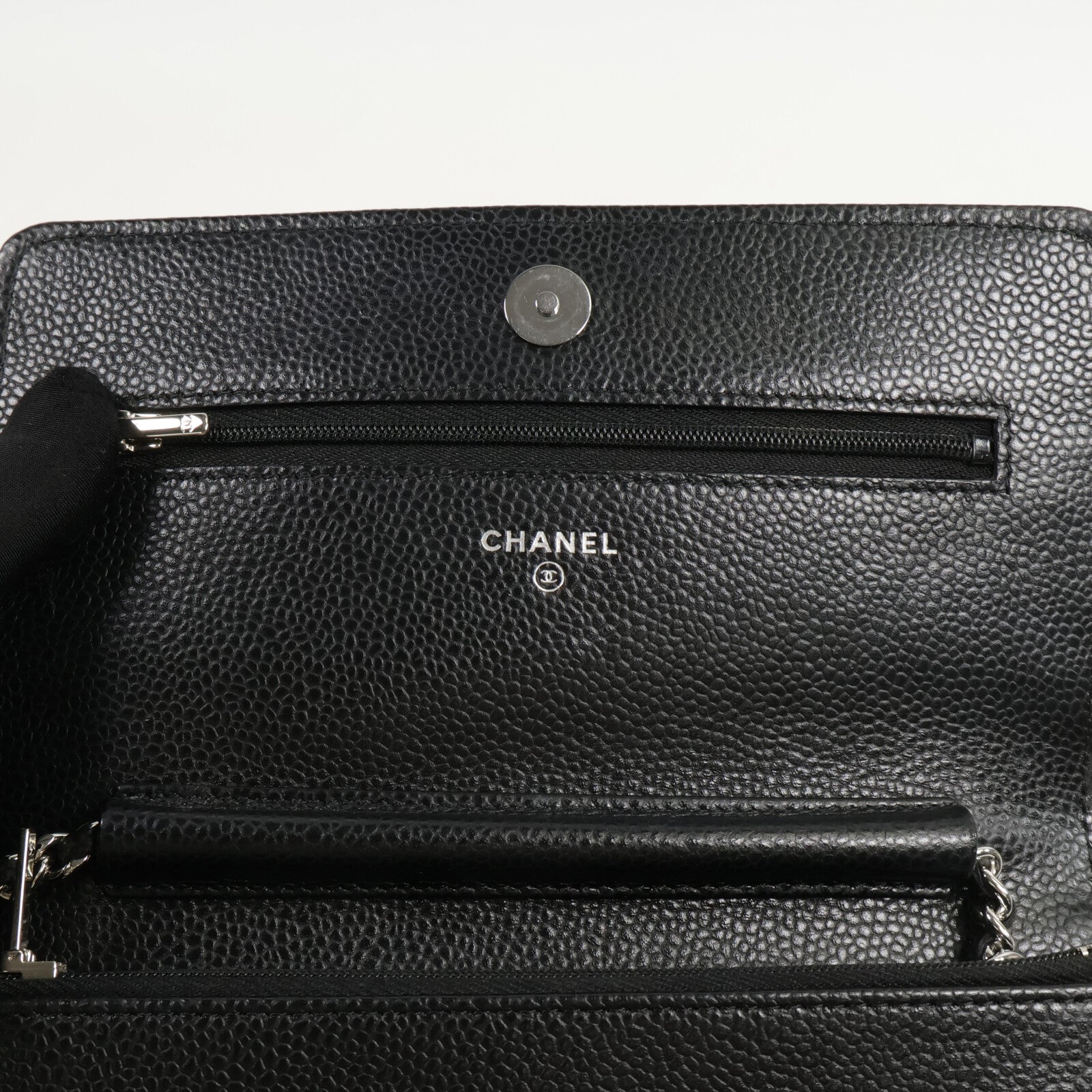CHANEL 牛皮皮革WOC Wallet On Chain鏈帶肩背袋