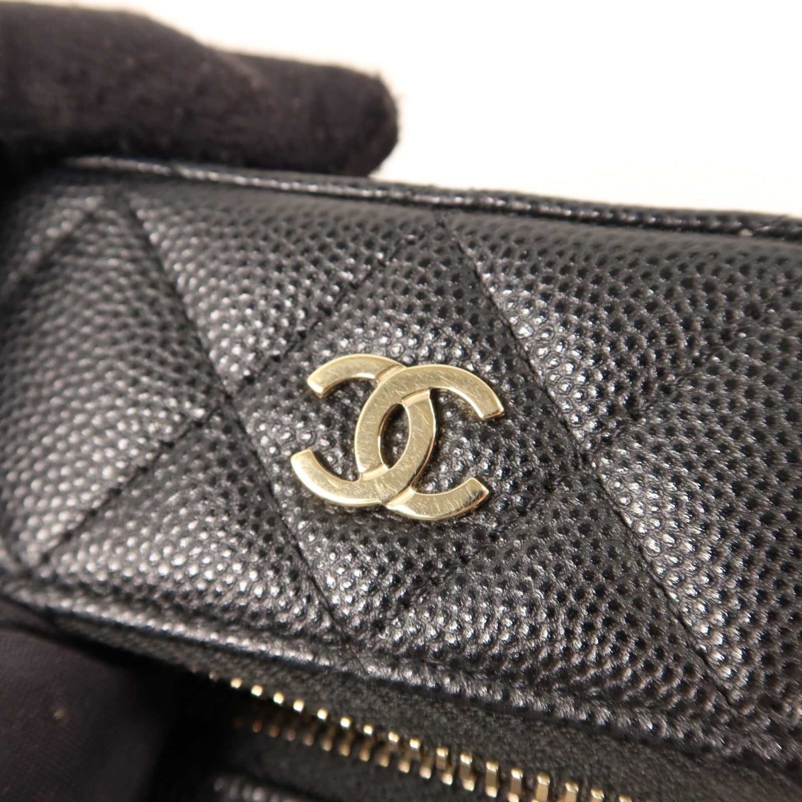 CHANEL 牛皮皮革Phone Case With Chain金扣鏈帶肩背袋