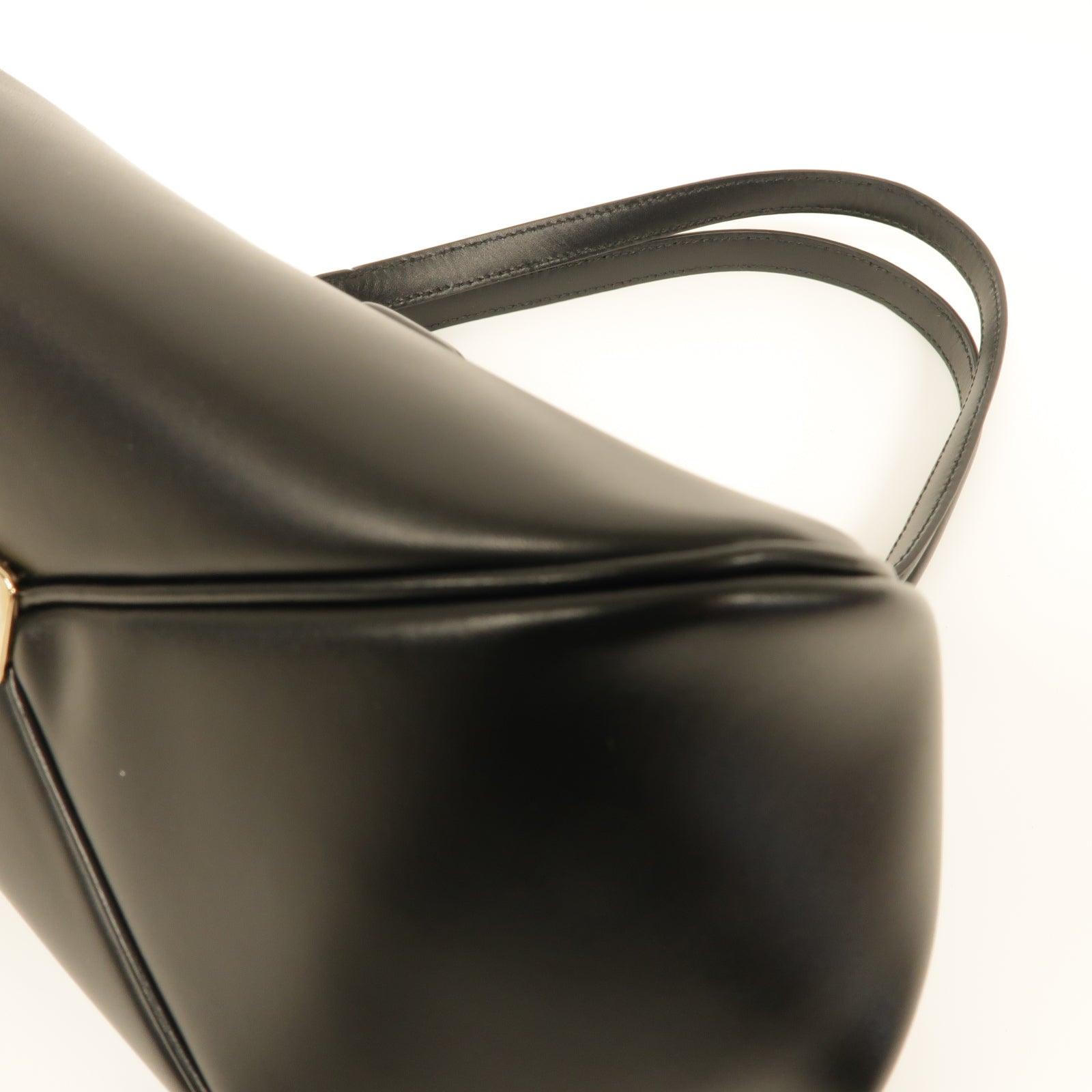 Dior 【激減優惠】牛皮皮革Small Key Bag金扣手挽袋黒色