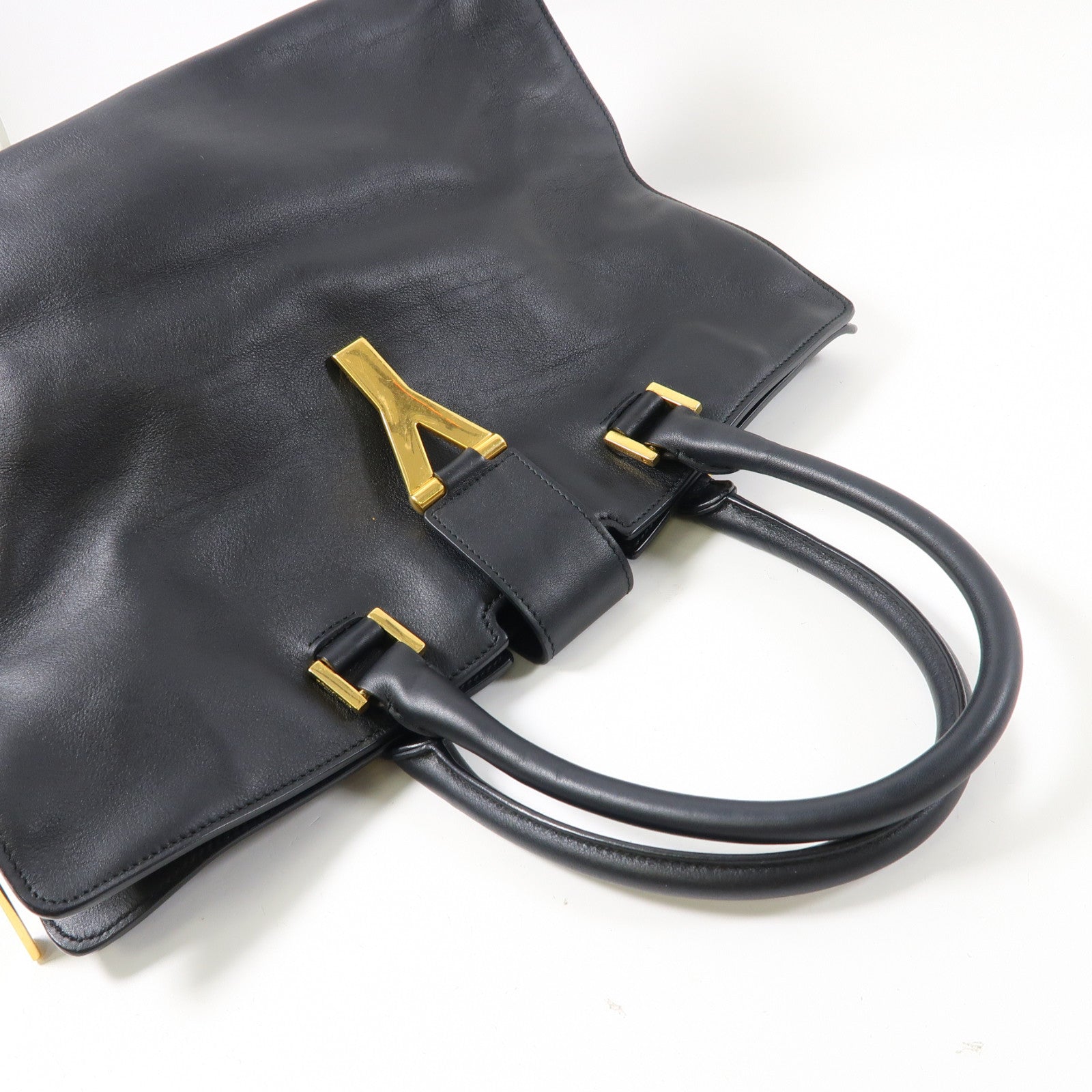 SAINT LAURENT 牛皮皮革Shoulder Bag金扣肩背袋黑色