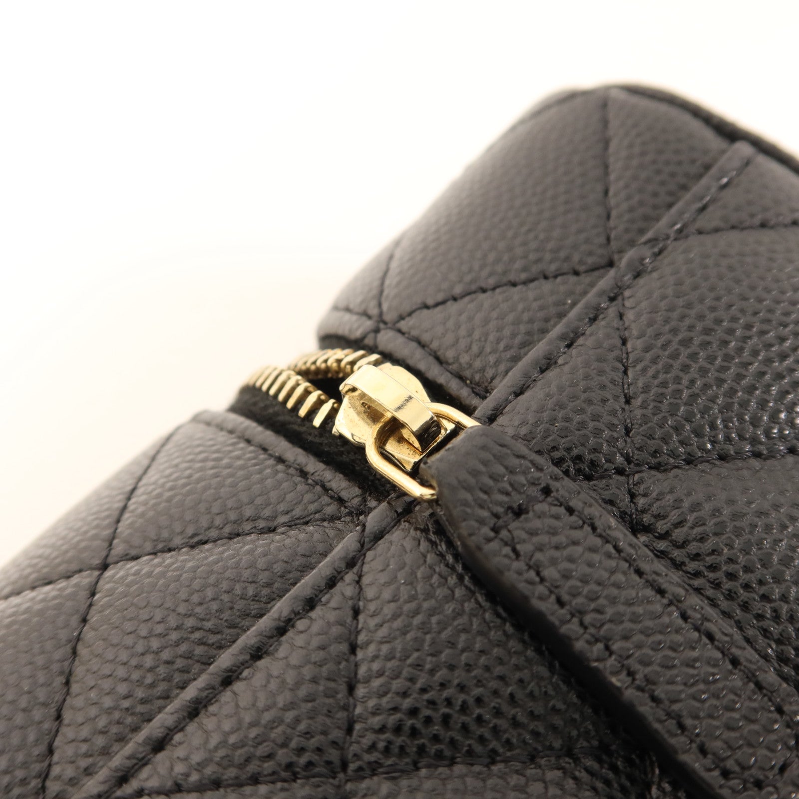 CHANEL 牛皮皮革Phone Case With Chain金扣鏈帶肩背袋