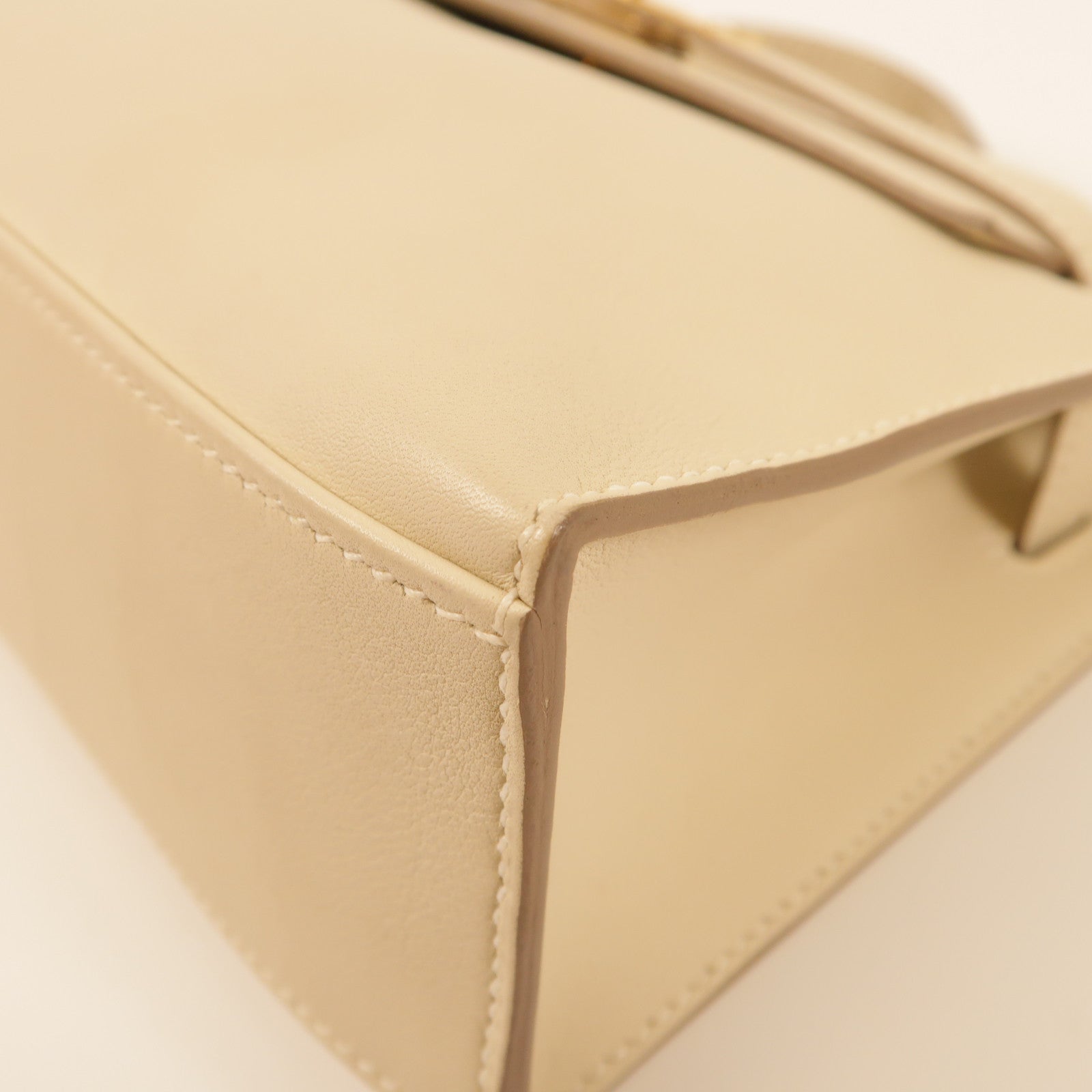 HERMES Swift皮革Pochette Kelly金扣手挽袋Nata