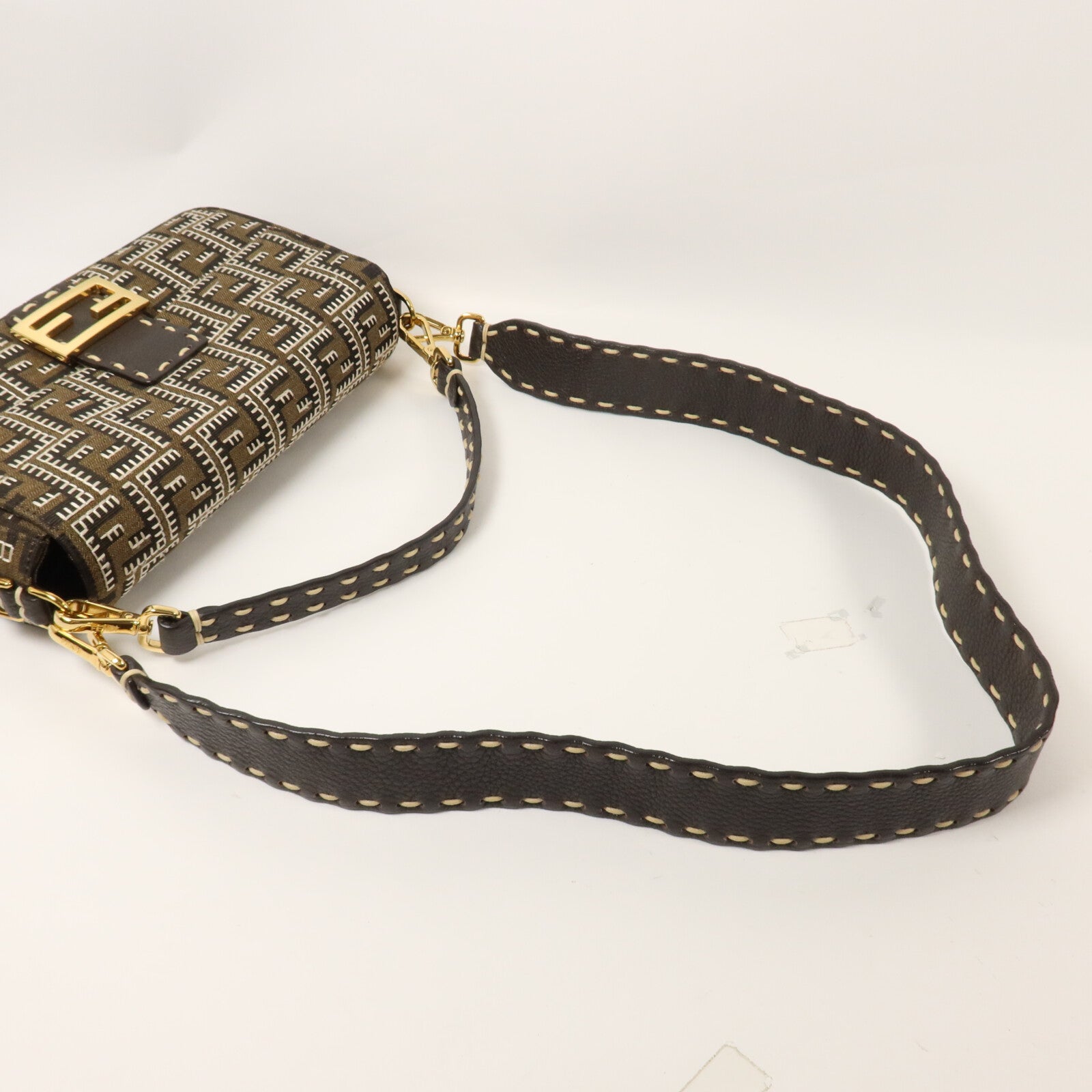 FENDI 帆布Baguette Bag手挽肩背兩用袋