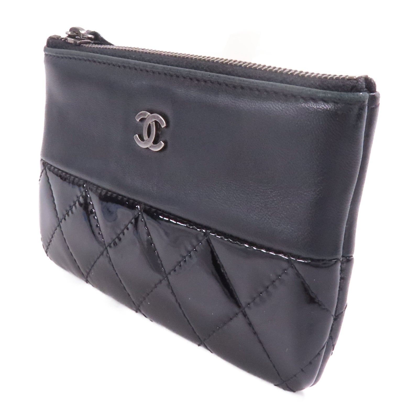 CHANEL 羊皮皮革/漆皮皮革Pouch銀扣手拿包