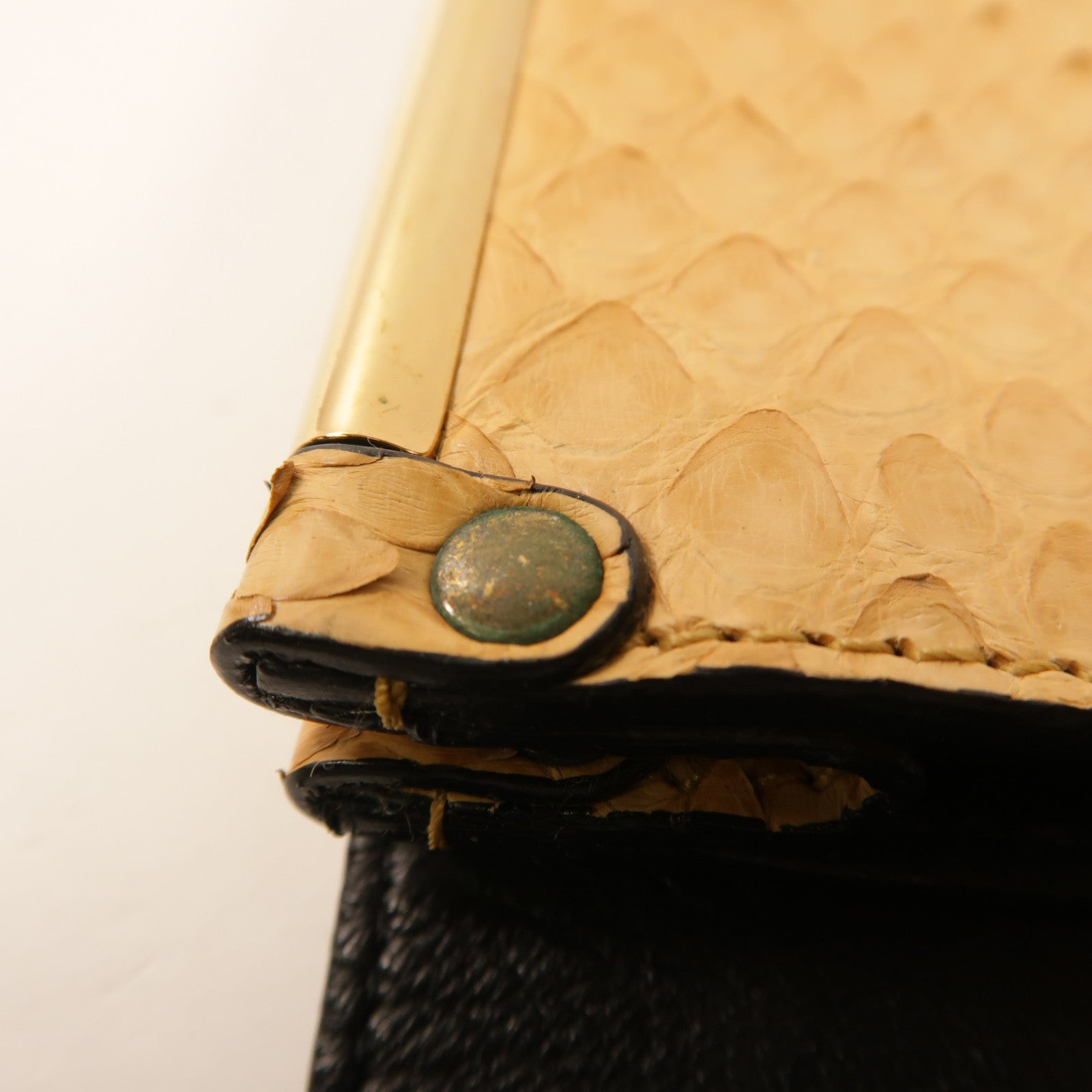 Chloe 【激減優惠】蛇皮皮革Clutch Bag金扣手拿包