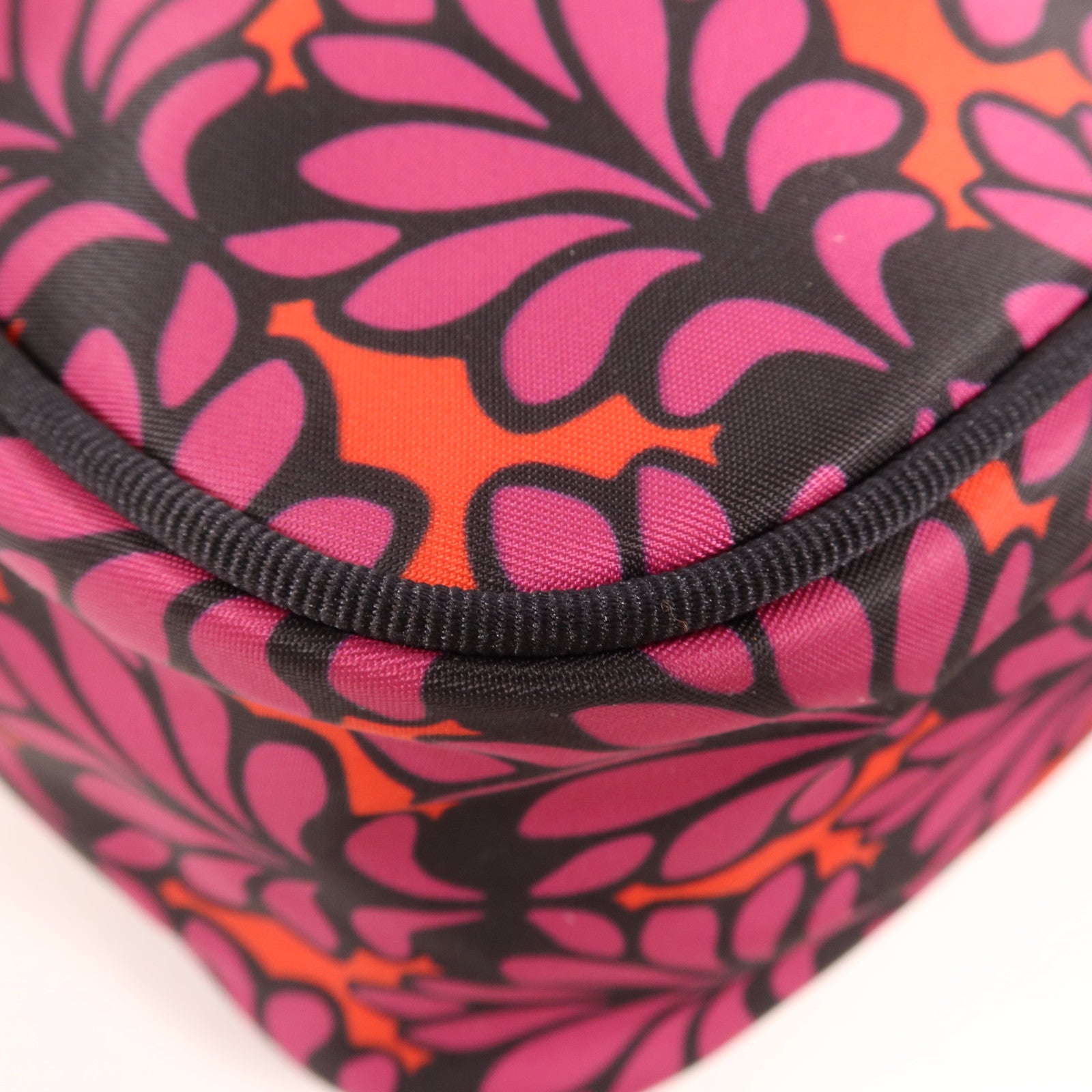 Kate Spade 尼龍Shoulder Bag銀扣肩背袋
