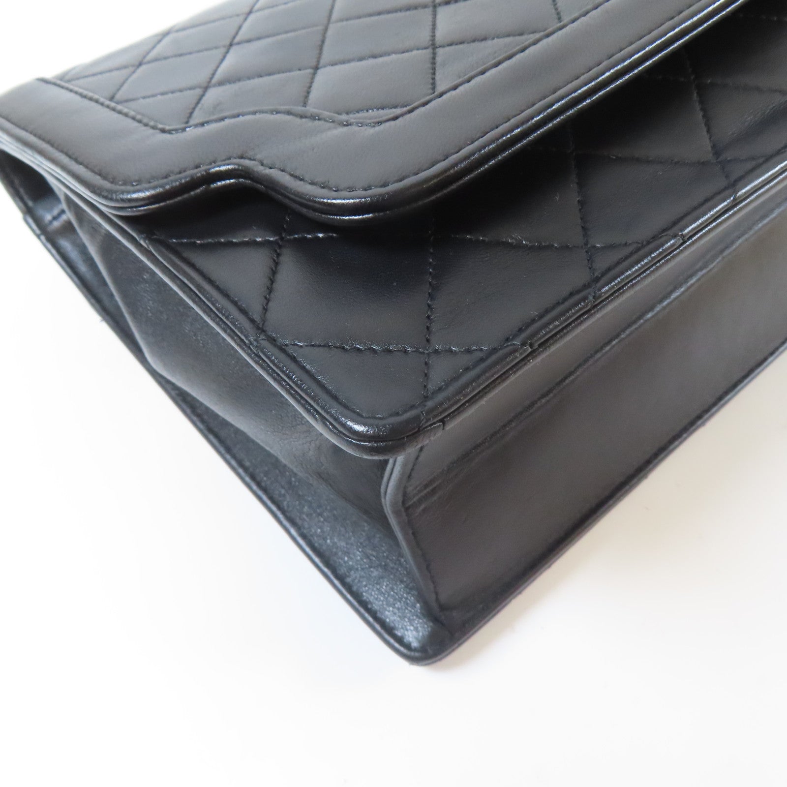 CHANEL 【激減優惠】菱格牛皮皮革Vintage Clutch Bag金扣手拿包黑色