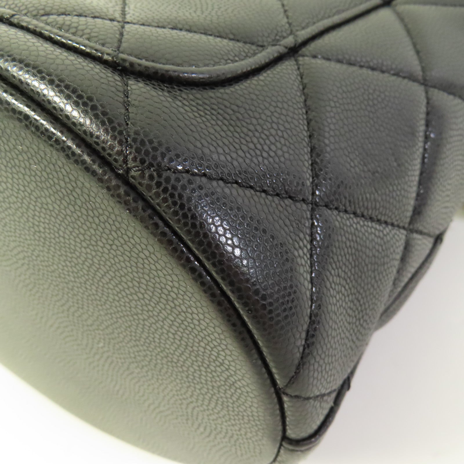 CHANEL 牛皮皮革Small Bucket Bag金扣肩背袋