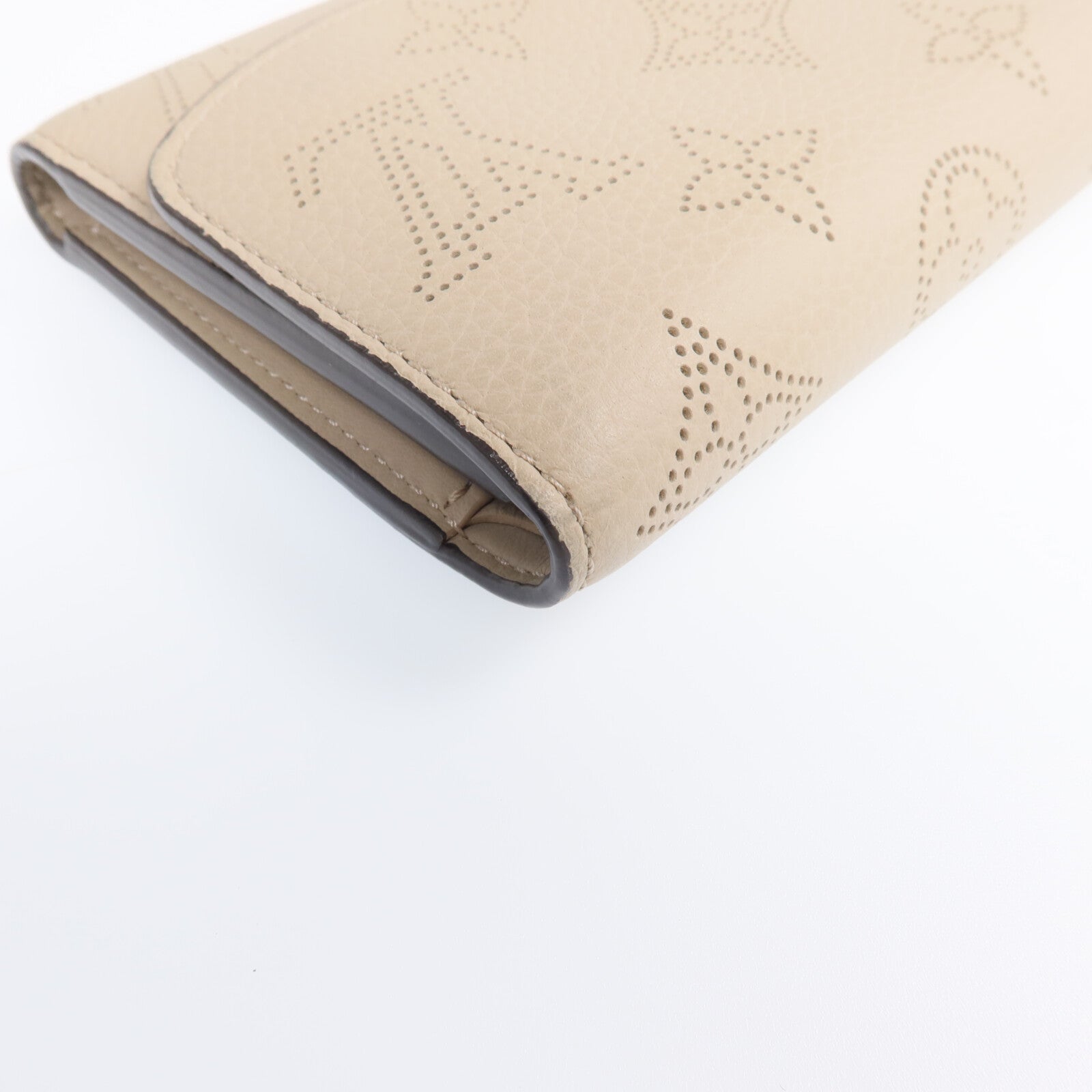 LOUIS VUITTON Monogram Mahina Victorine銀扣錢包