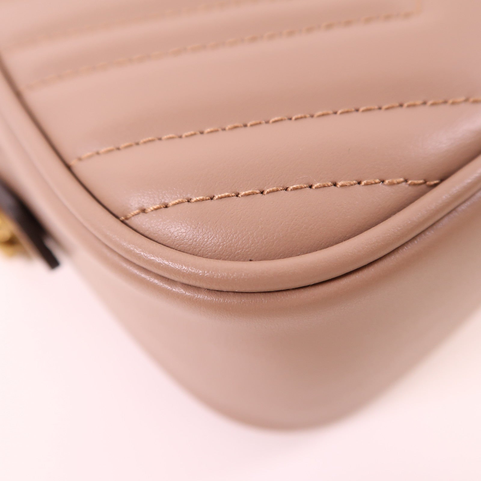 GUCCI GHW GG Marmont Shoulder Bag 447632 DTD1T Calfskin Leather Pink Beige