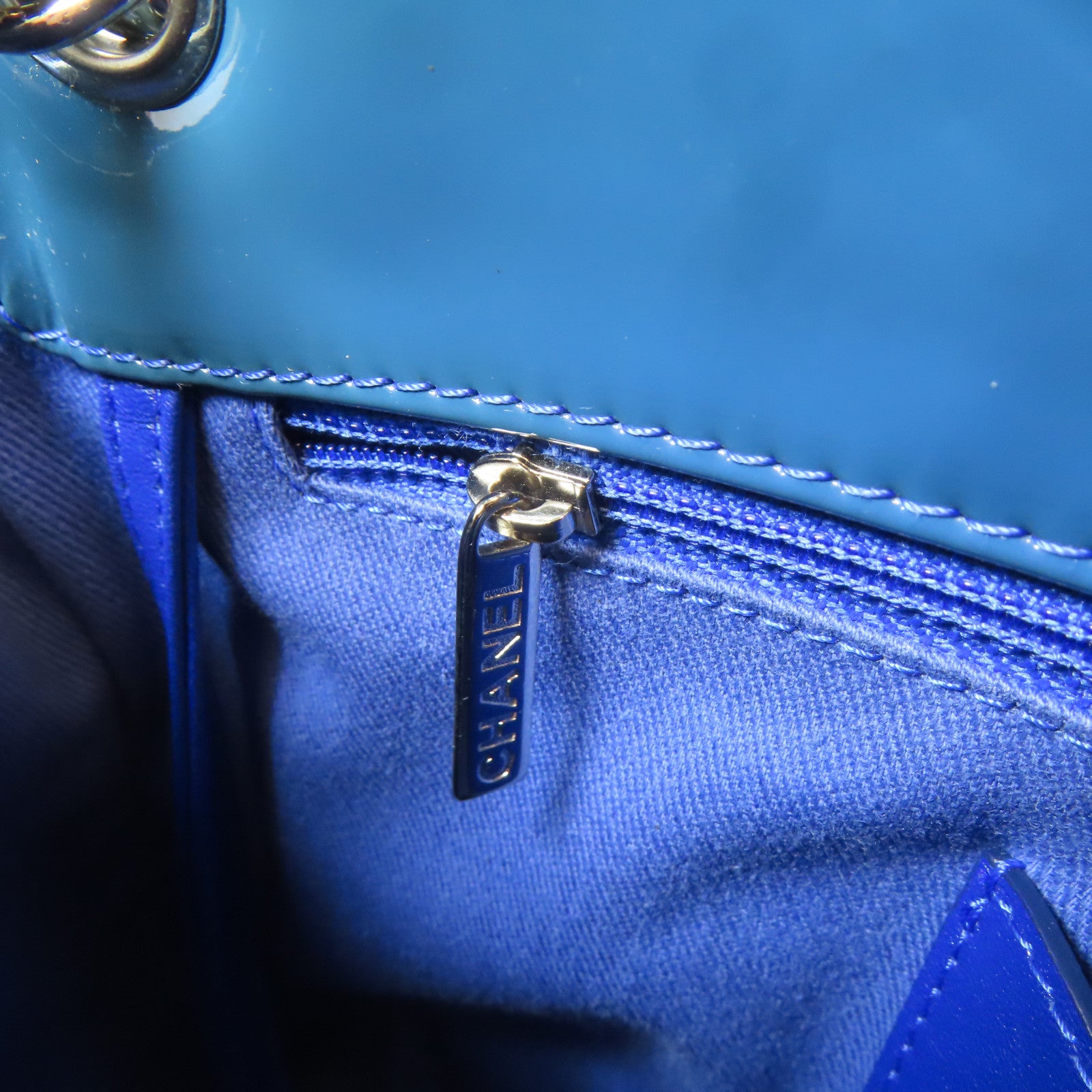 CHANEL 【激減優惠】菱格漆皮皮革Chain Tote Bag銀扣手挽袋藍色