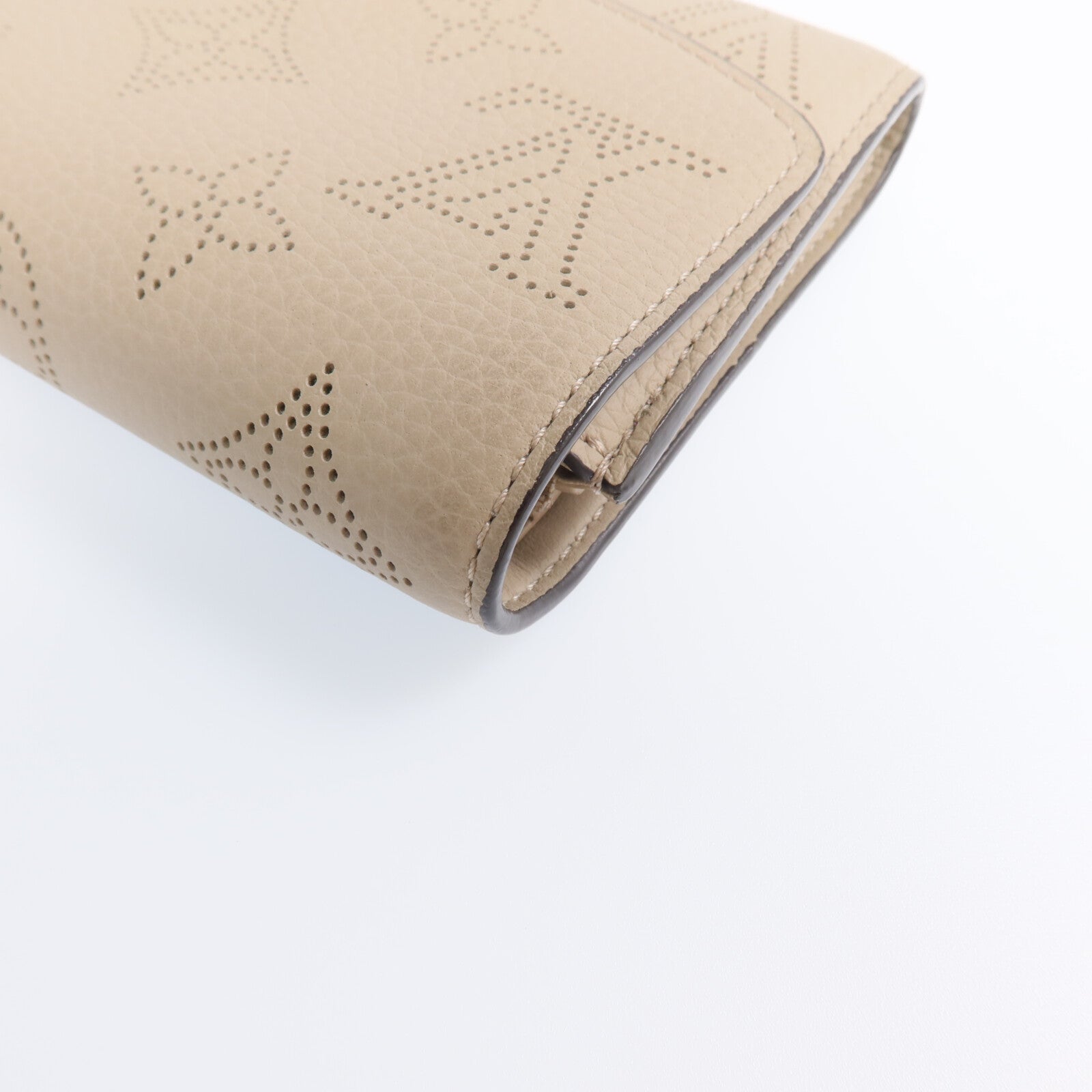 LOUIS VUITTON Monogram Mahina Victorine銀扣錢包