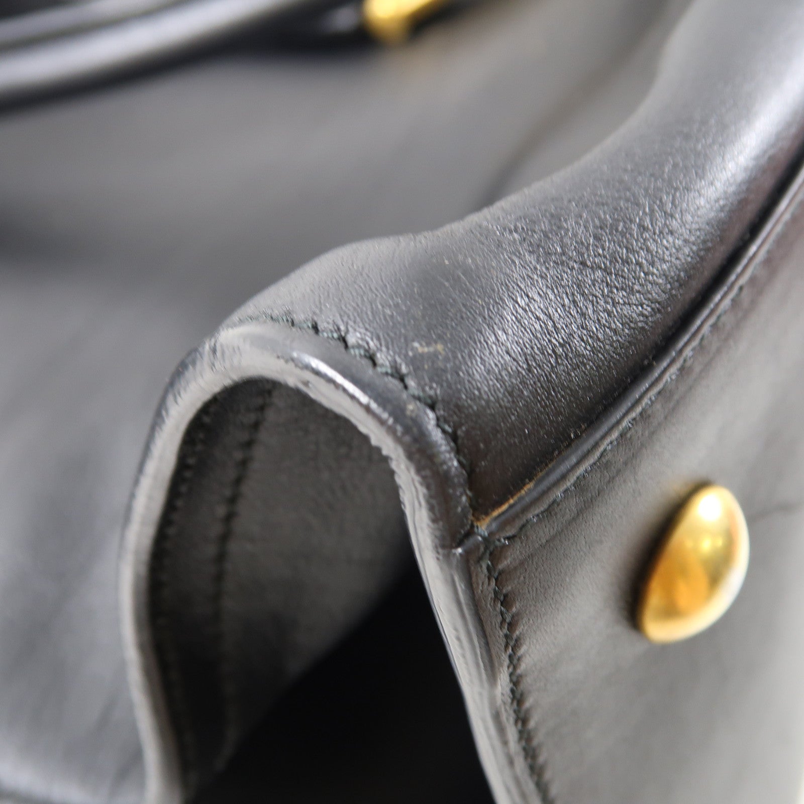 SAINT LAURENT 牛皮皮革Shoulder Bag金扣肩背袋黑色