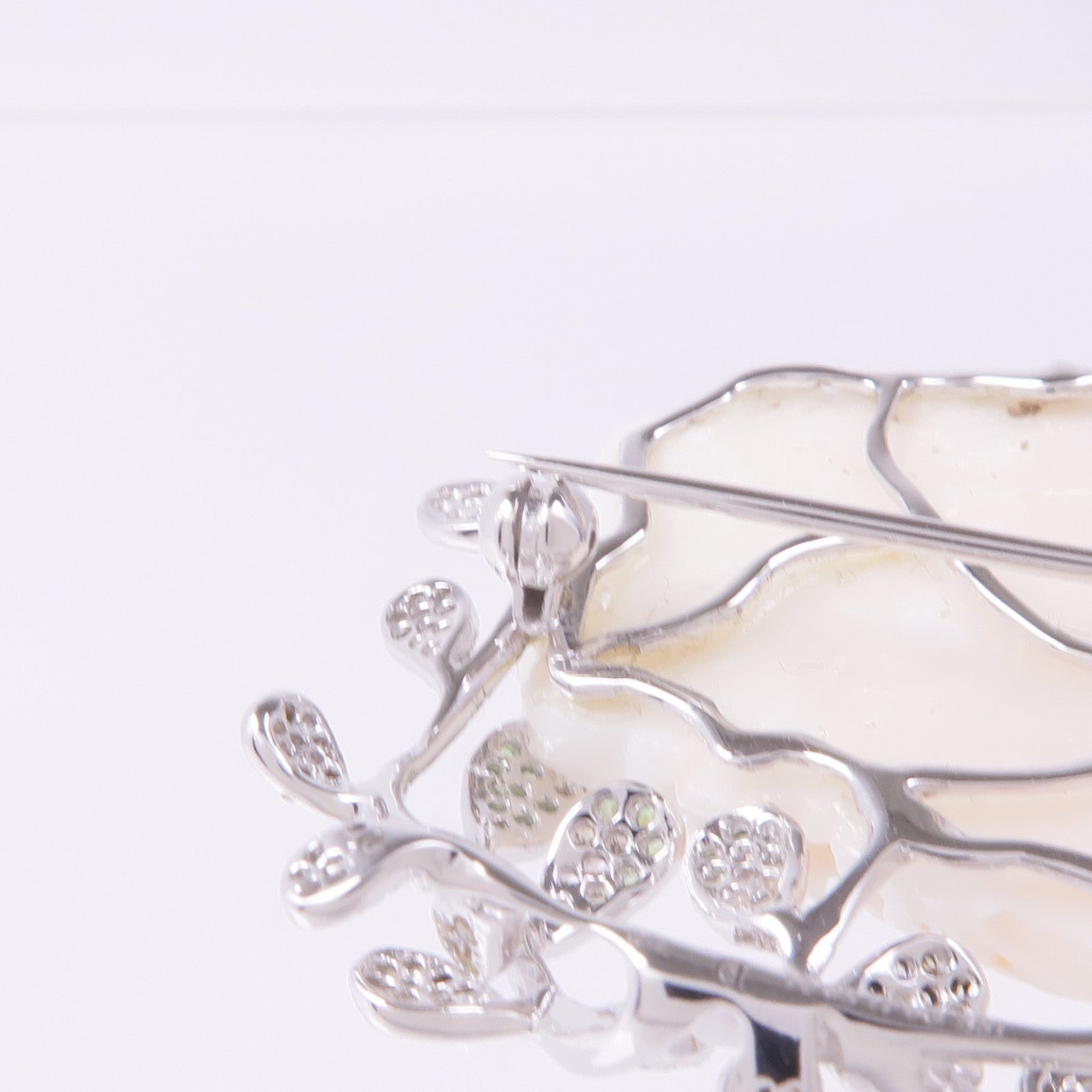 JEWELRY 18K白金Coral Sapphire Diamond Brooch珊瑚石/鑽石/藍寶石胸針