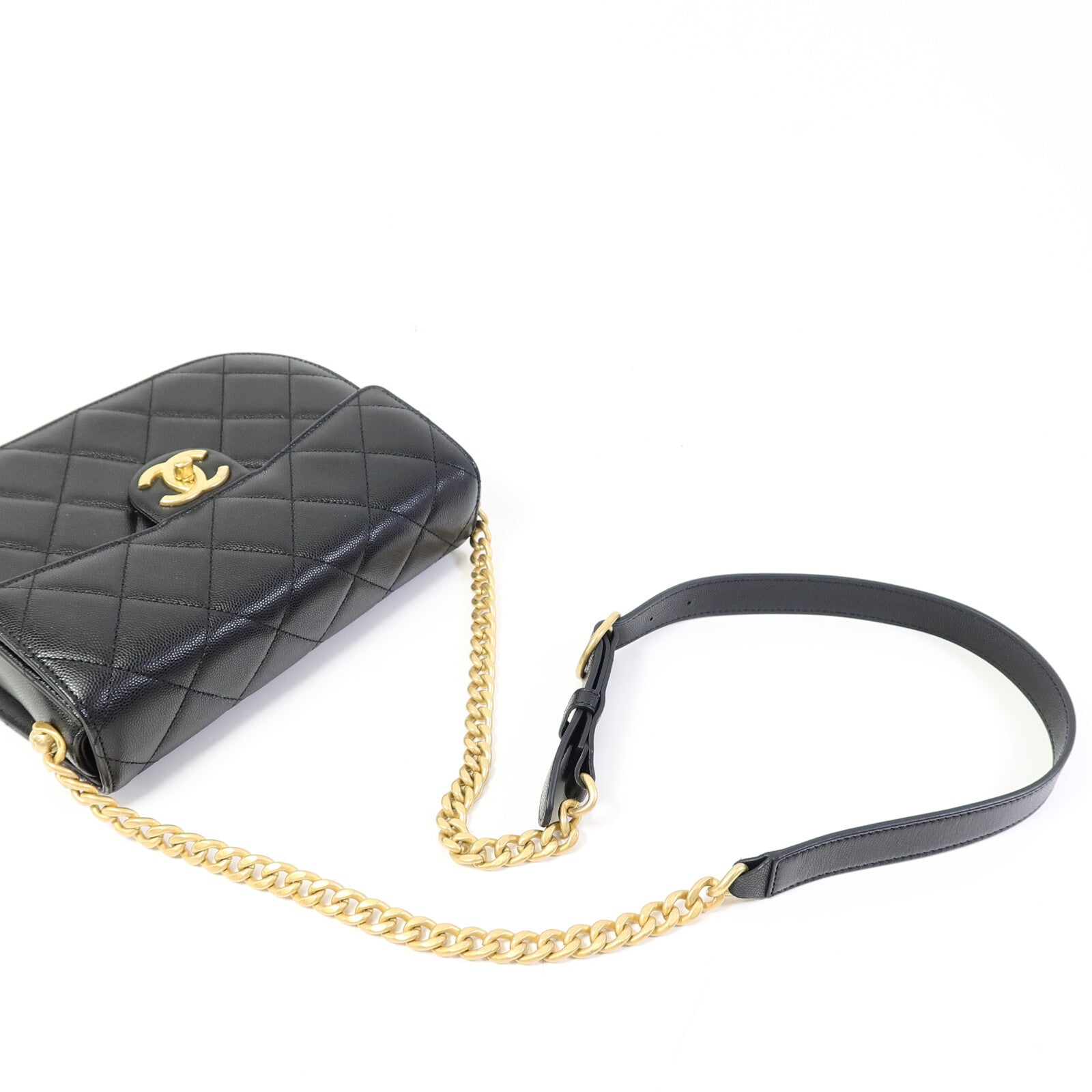 CHANEL 牛皮皮革Half Moon Flap Messenger Bag金扣鏈帶肩背袋