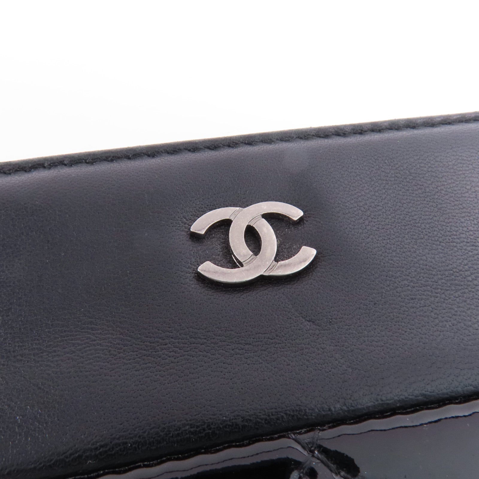 CHANEL 羊皮皮革/漆皮皮革Pouch銀扣手拿包