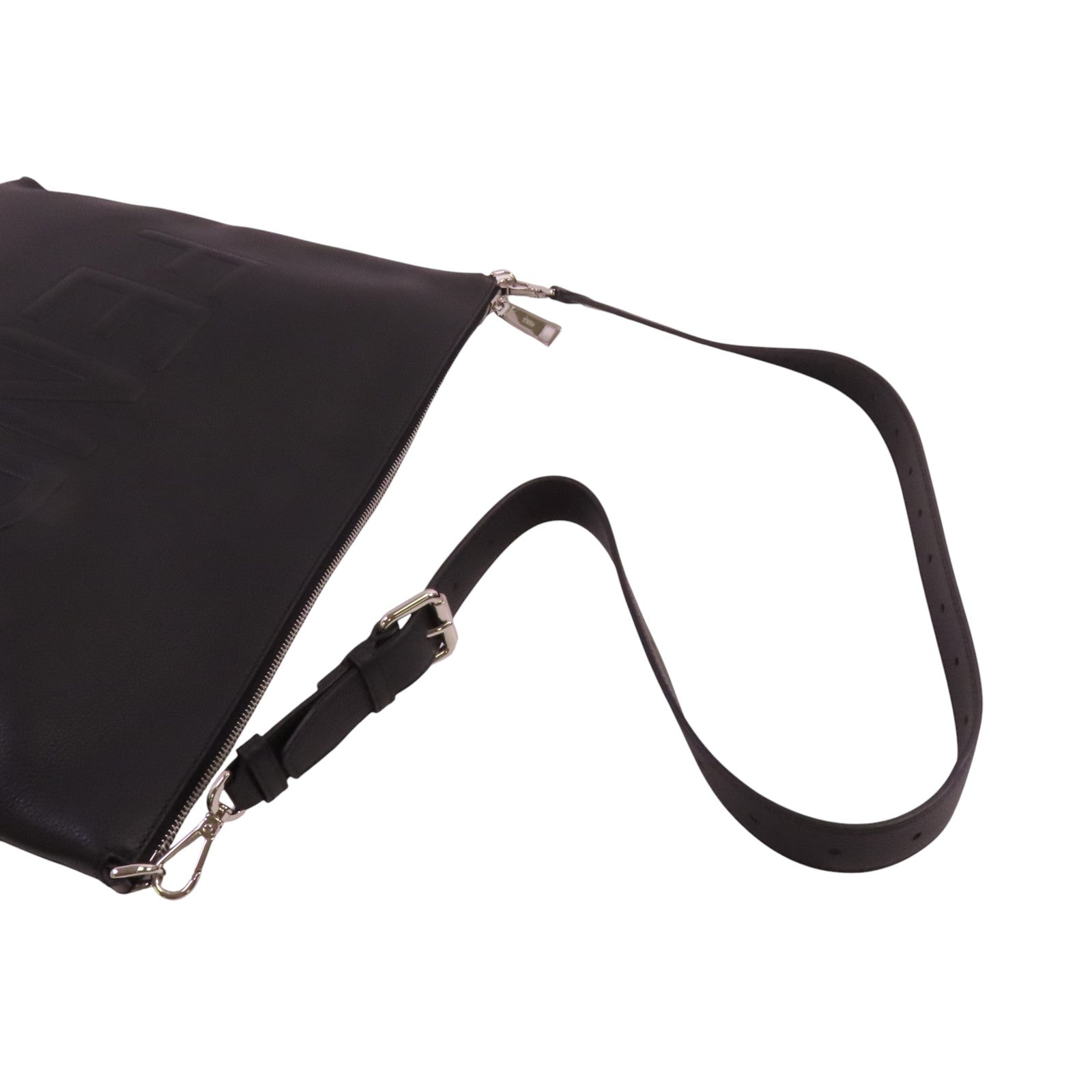 FENDI 【激減優惠】牛皮皮革After Roma Pouch Shoulder銀扣肩背袋