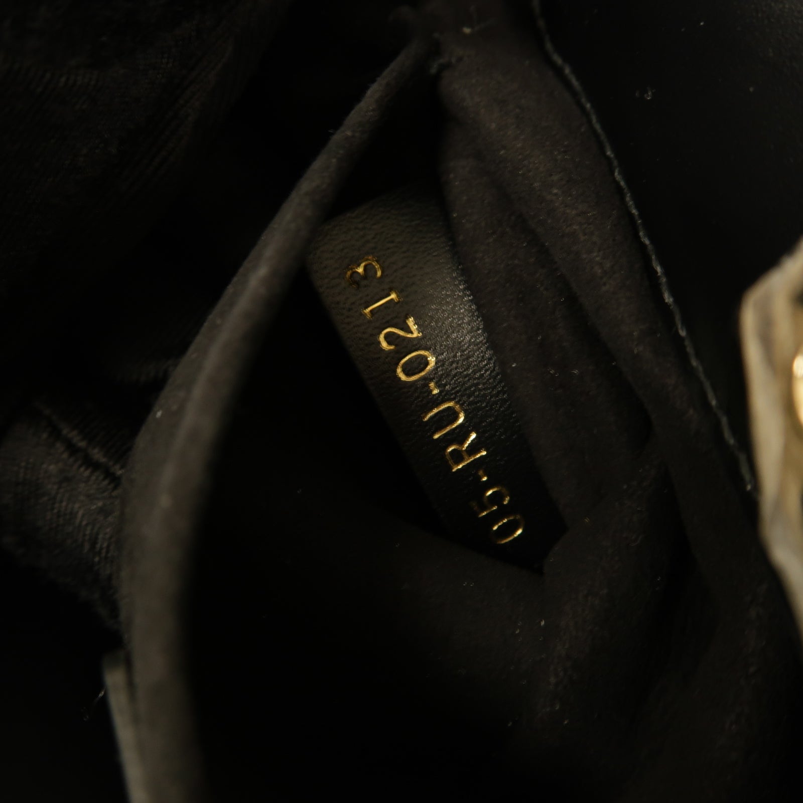 Dior 【激減優惠】牛皮皮革Small Key Bag金扣手挽袋黒色