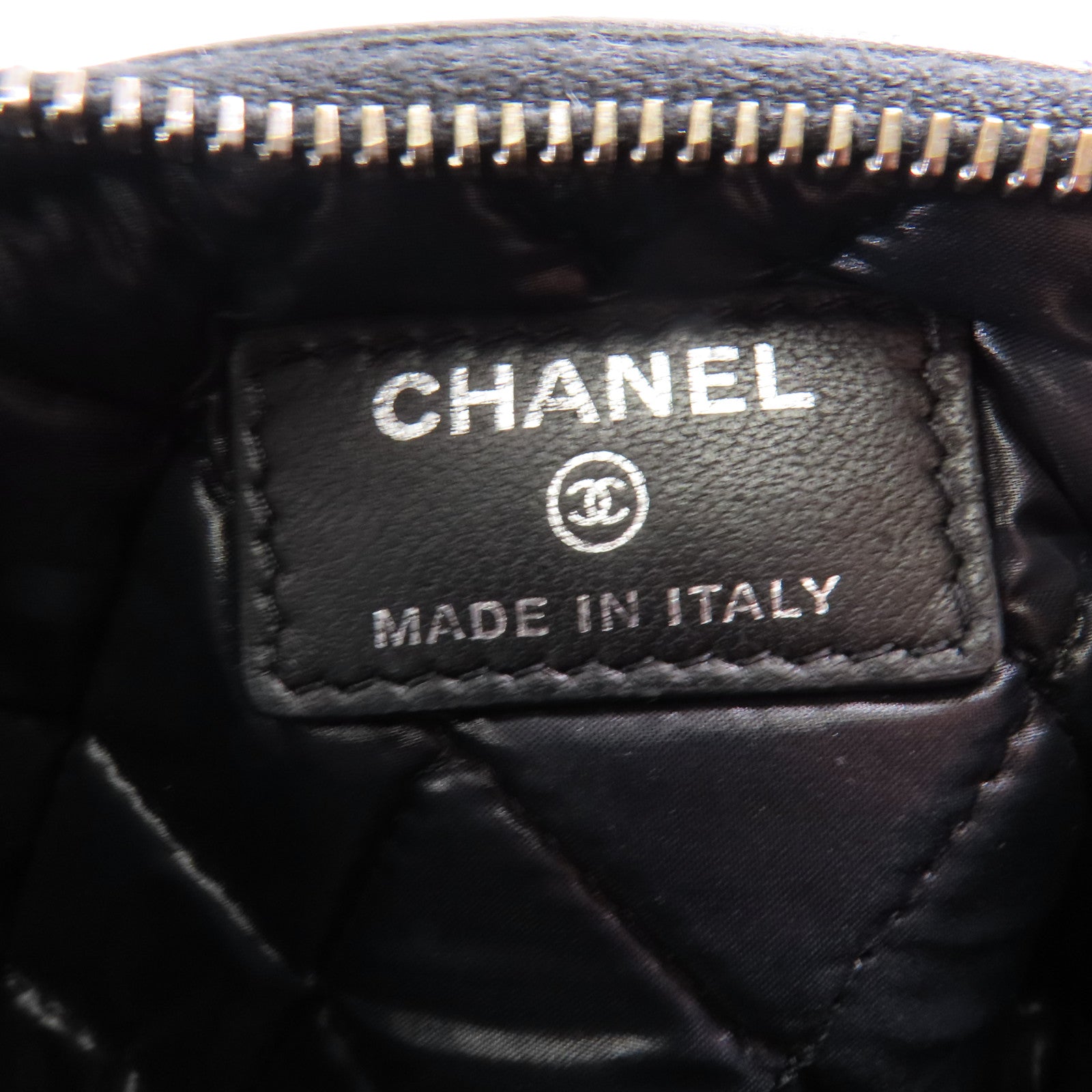 CHANEL 羊皮皮革/漆皮皮革Pouch銀扣手拿包