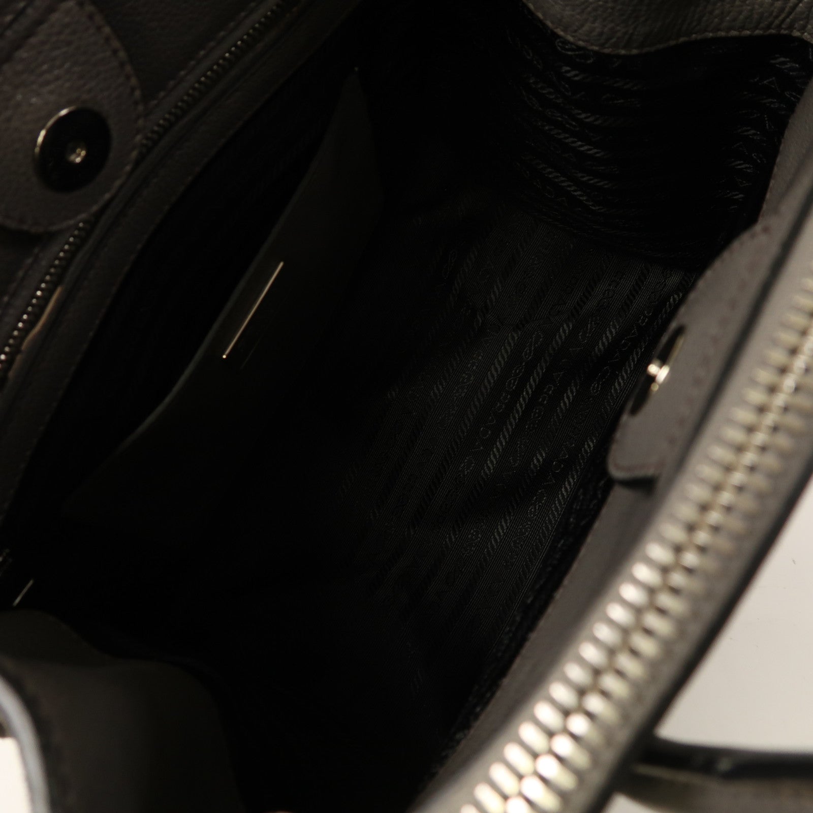 PRADA 牛皮皮革Shoulder Bag銀扣手挽肩背兩用袋灰色