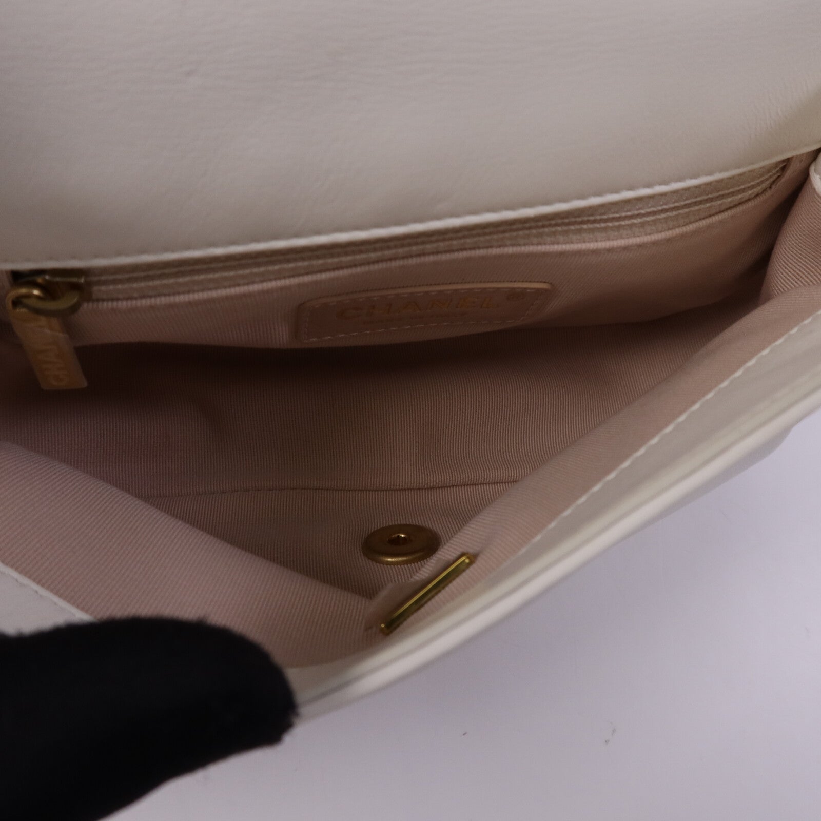 CHANEL 牛皮皮革Chain Shoulder Bag 金扣鏈帶肩背袋