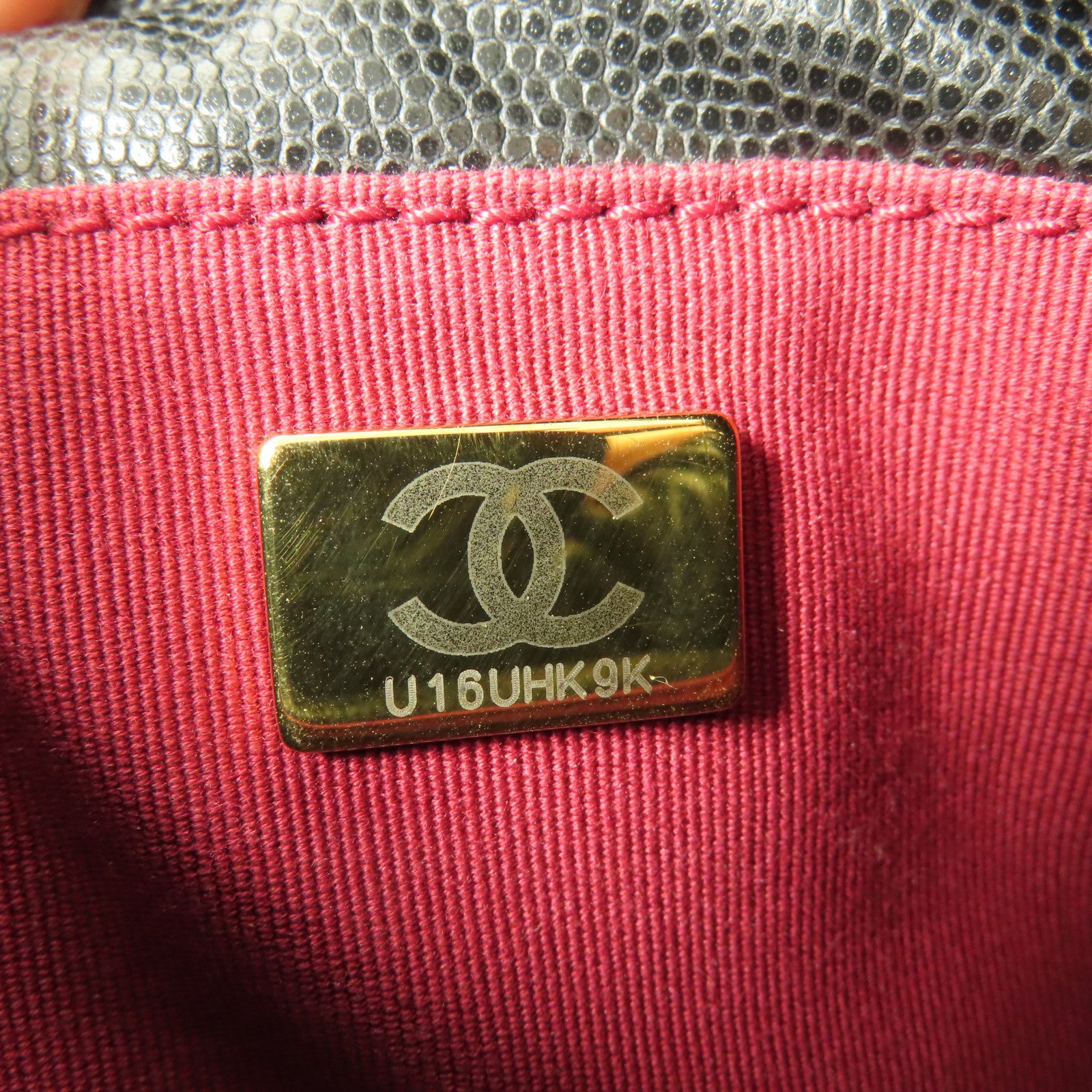 CHANEL 牛皮皮革Small Bucket Bag金扣肩背袋