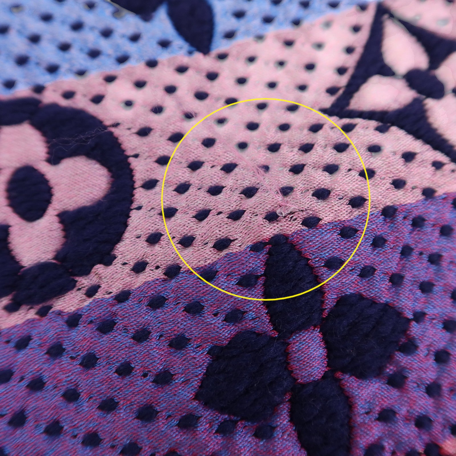 LOUIS VUITTON 【激減優惠】羊毛/絲質Echarpe Logomania Rainbow Scarf圍巾