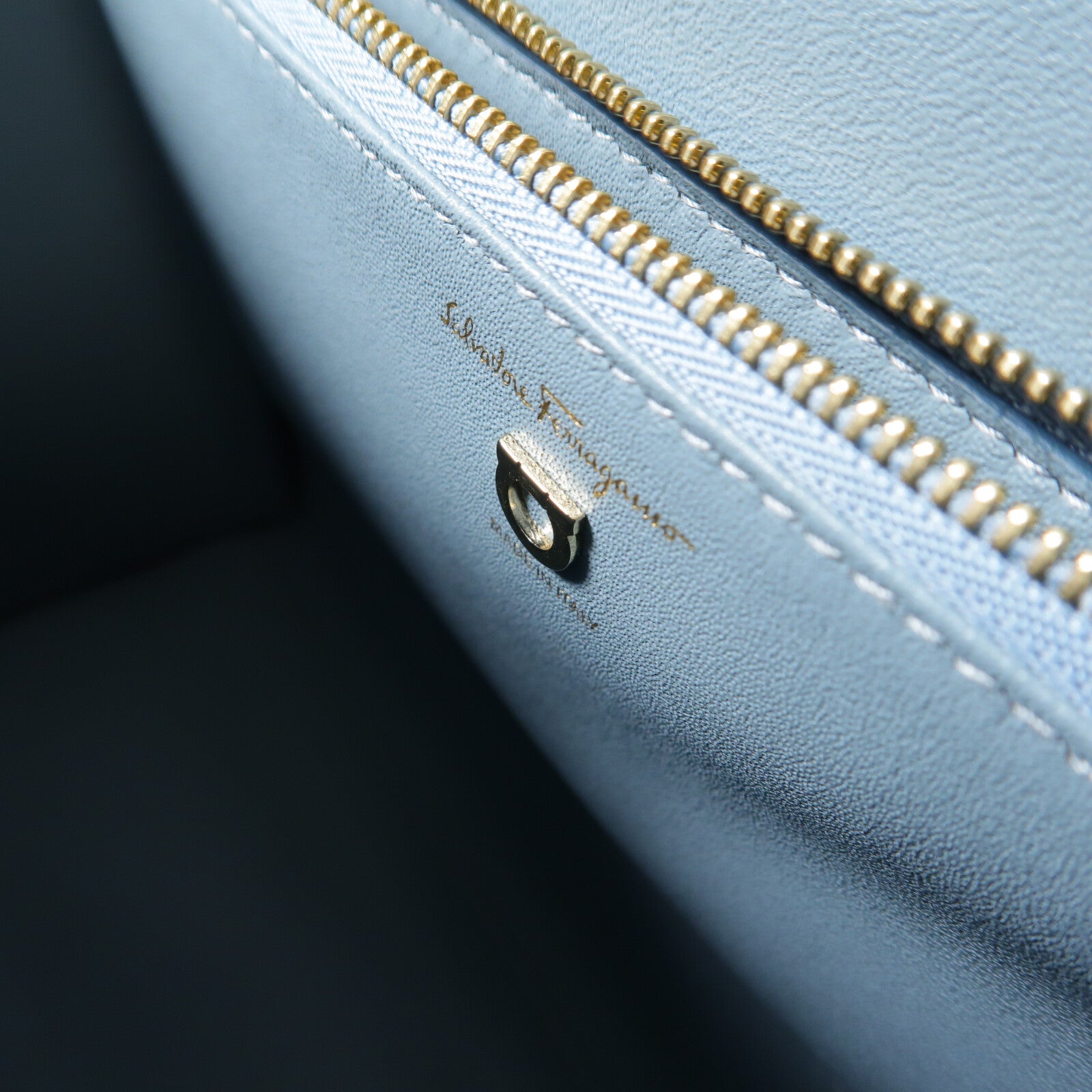 Salvatore Ferragamo 牛皮皮革Boxyz Top Handle Bag手挽肩背兩用袋