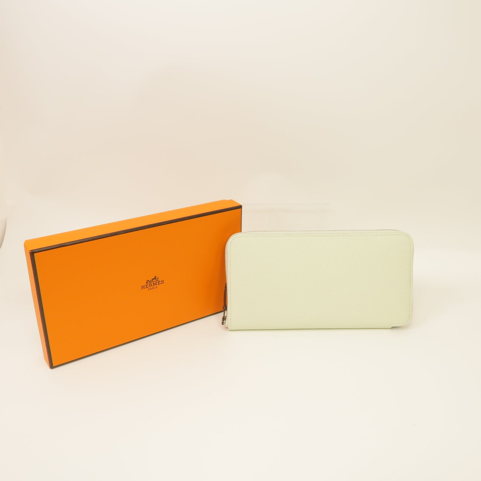 HERMES Epsom皮革Silk In Long wallet銀扣長錢包淺綠色