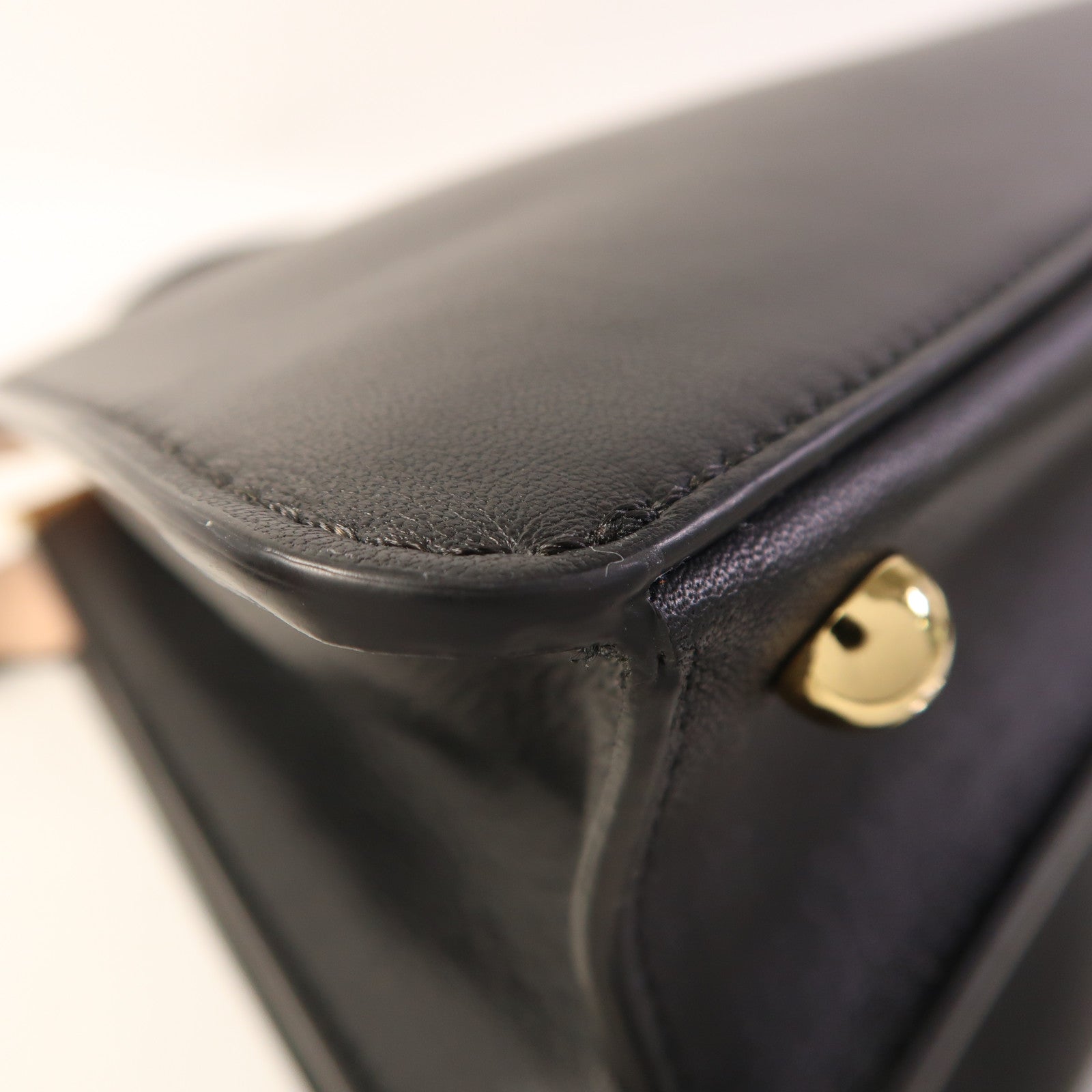 FENDI 牛皮皮革Peekaboo I See U Medium金扣手挽肩背兩用袋