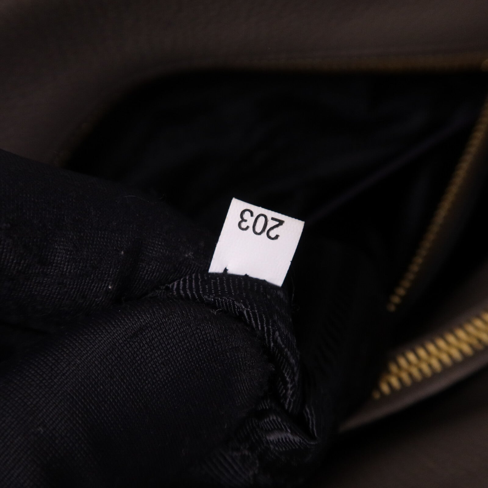 PRADA 牛皮皮革Vitello Daino金扣手挽肩背兩用袋