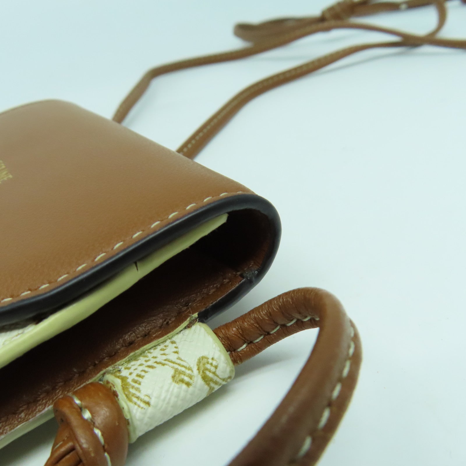 CELINE 塗層帆布Shoulder Bag肩背袋白色/啡色