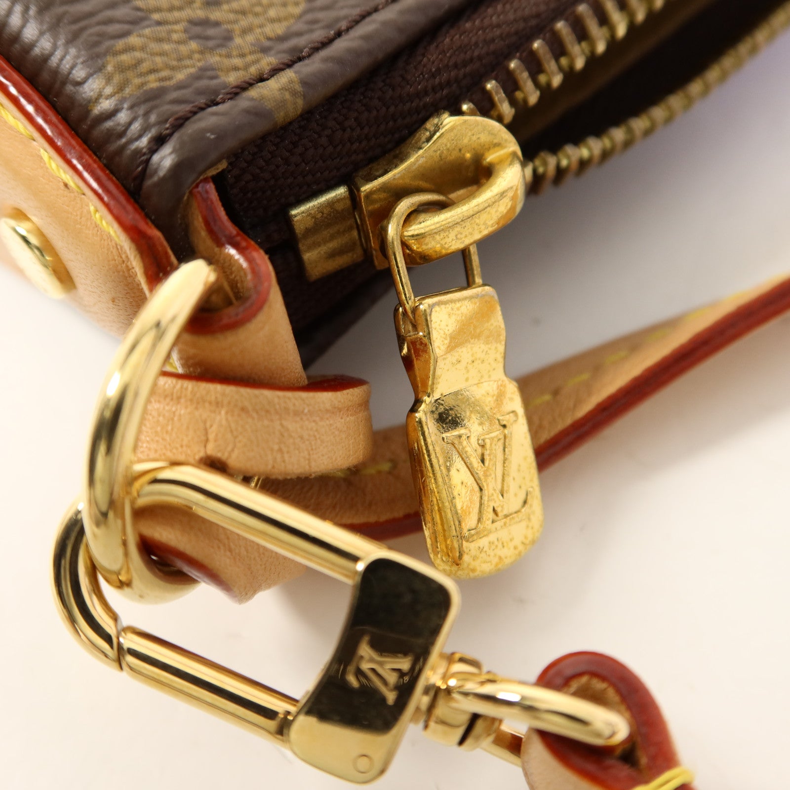 LOUIS VUITTON Monogram Pochette Tirette Bag金扣手挽肩背兩用袋