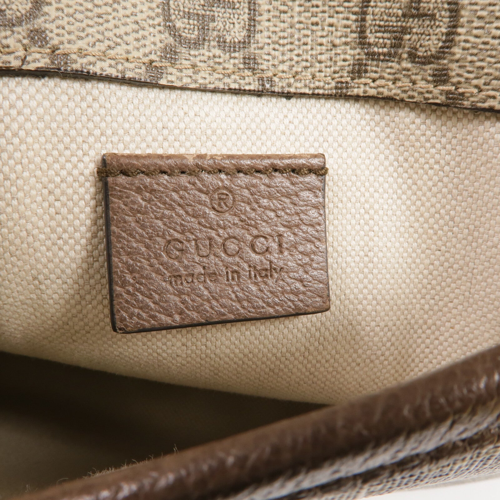 GUCCI 塗層帆布GG Supreme Waist Bag金扣腰包