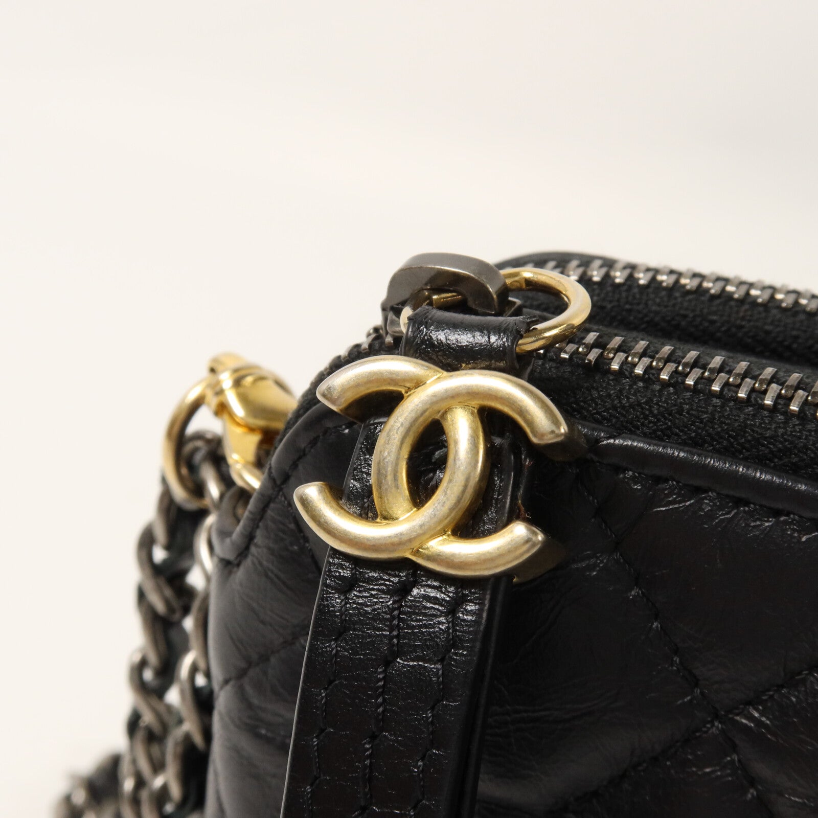 CHANEL 牛皮皮革Gabrielle Wallet On Chain鏈帶肩背袋
