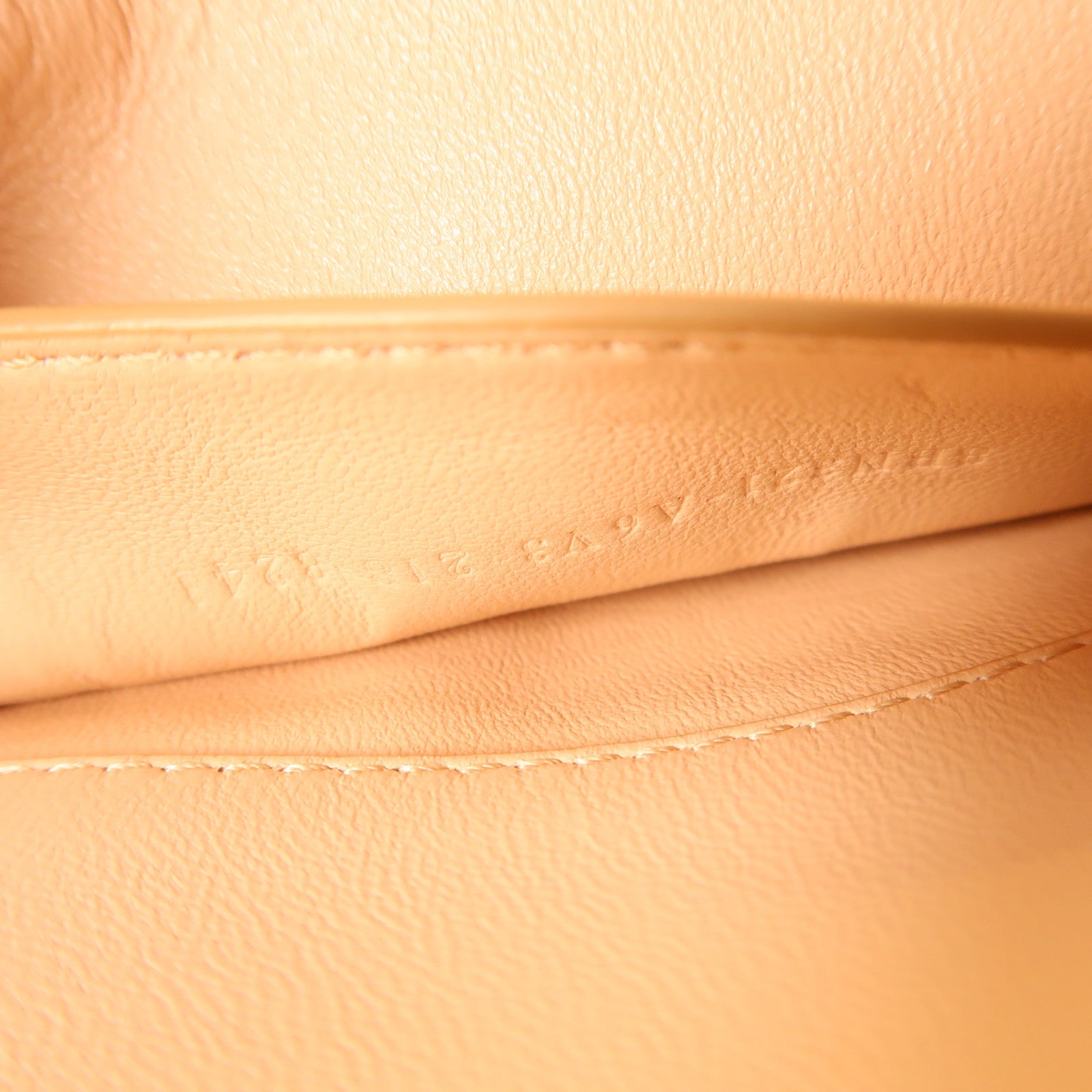 FENDI 牛皮皮革Peekaboo I See U Medium金扣手挽肩背兩用袋