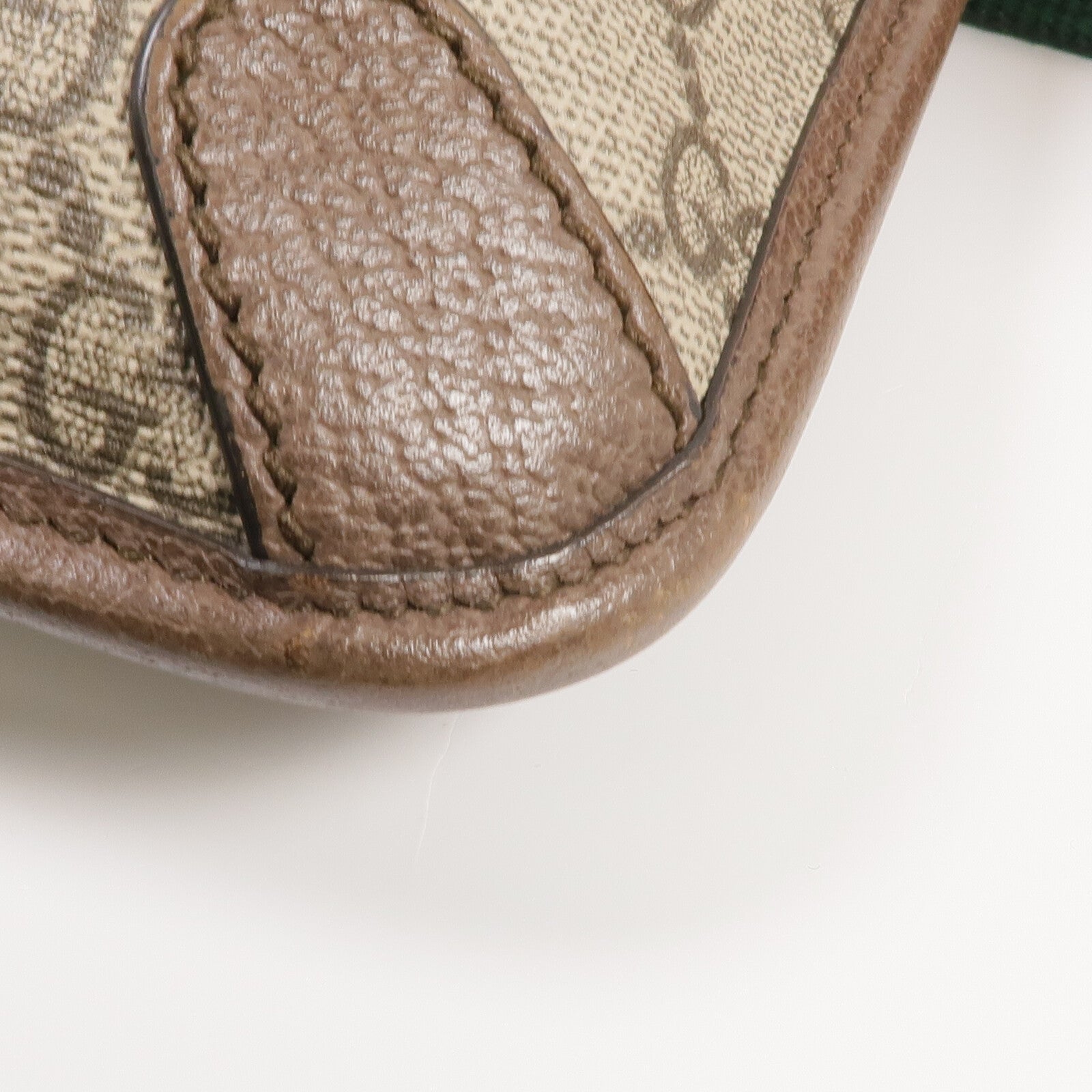 GUCCI 塗層帆布GG Supreme Waist Bag金扣腰包