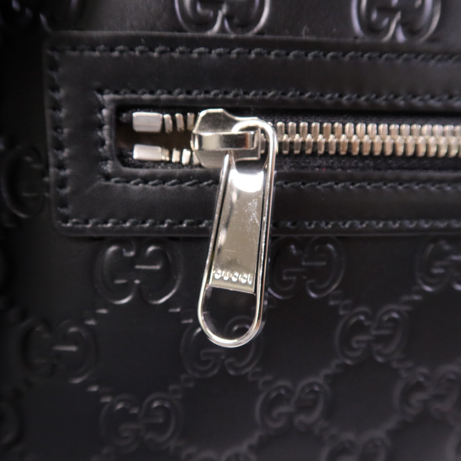 GUCCI 牛皮皮革Shoulder Bag銀扣肩背袋