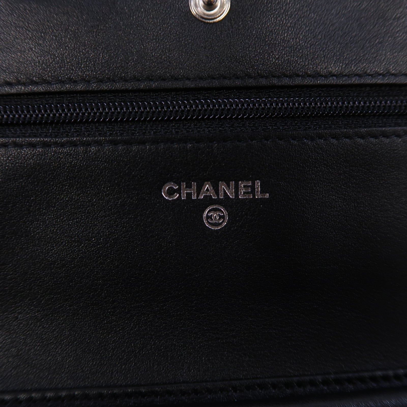 CHANEL 牛皮皮革Wallet On Chain銀扣鏈帶肩背袋黑色