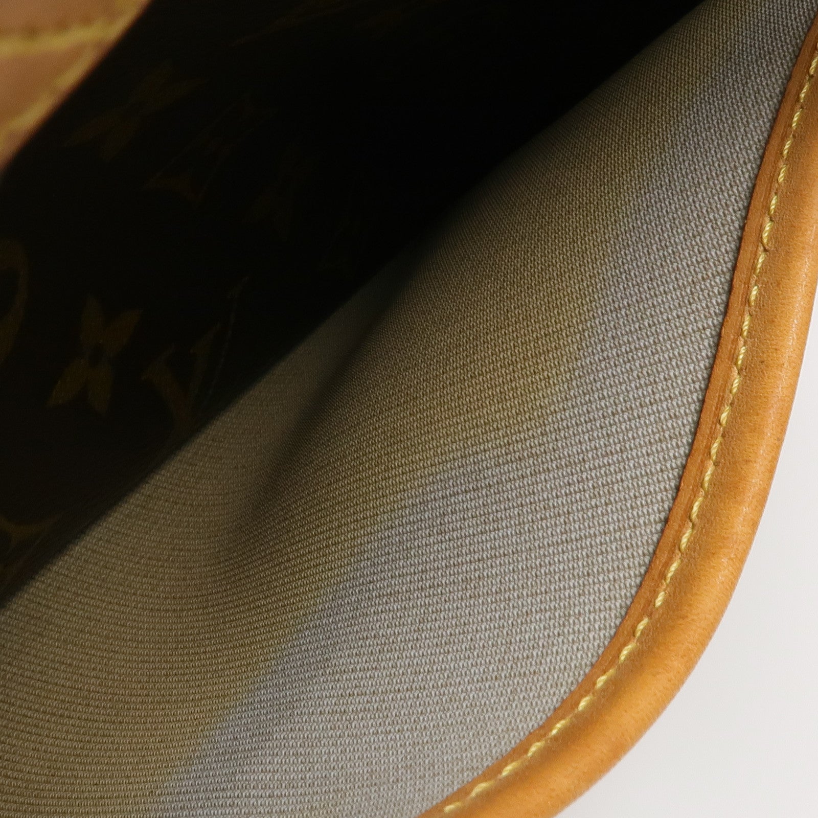 LOUIS VUITTON Monogram Trouville金扣手挽袋